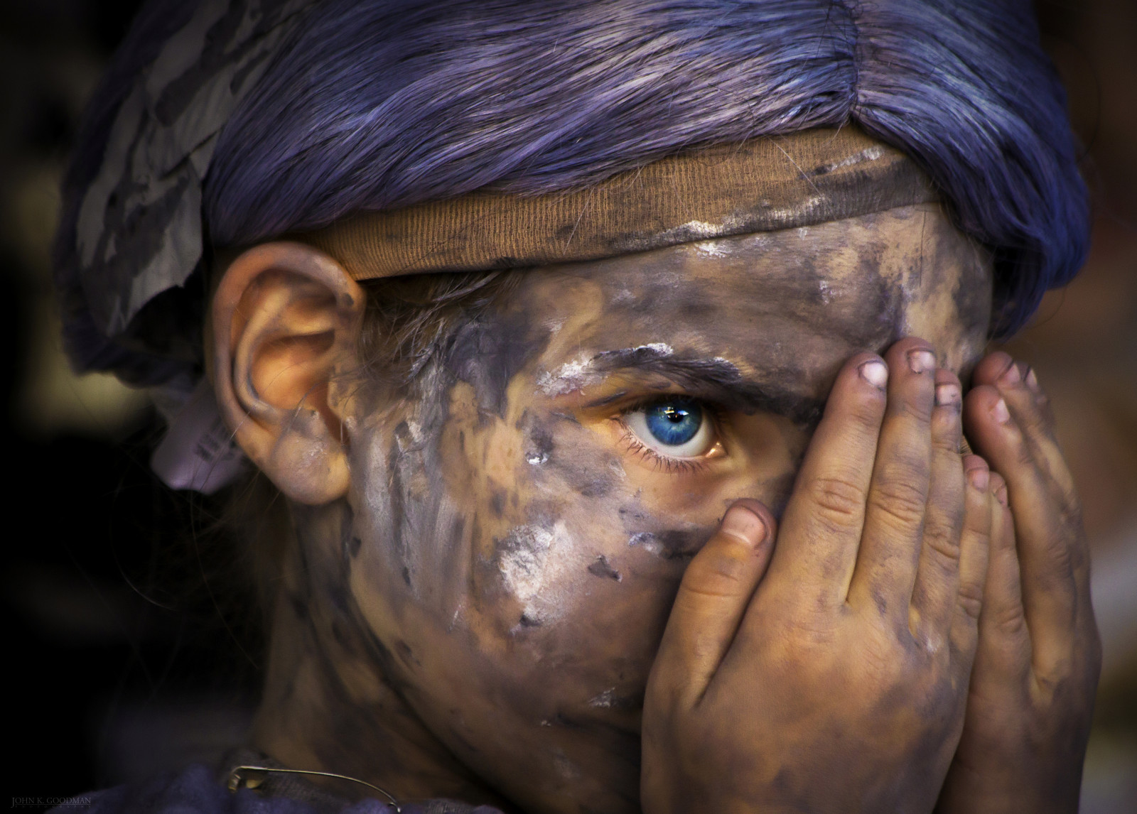 tvář, chrám, lidé, portrét, ruce, předvečer Všech svatých, modrý, vlasy, Kalifornie, Osoba, kůže, hlava, kmen, Mládí, barva, dítě, chladný, dívka, usměj se, oko, muž, malovat, dítě, úžasný, santamonica, kostým, odlišný, skvělý, póza, vidět, mužský, LosAngeles, thephotographyblog, mimika, ucho, orgán, zblízka, pokukovat, vidění, week229, thepinnaclehof, tphof, kanchenjungachallengewinner, thepinnacleblog