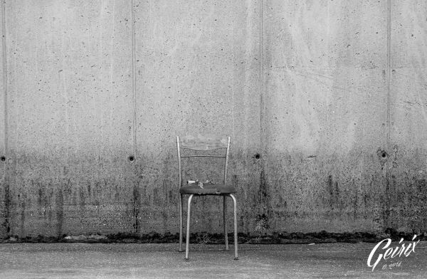 white,black,monochrome,symmetry,wall,wood