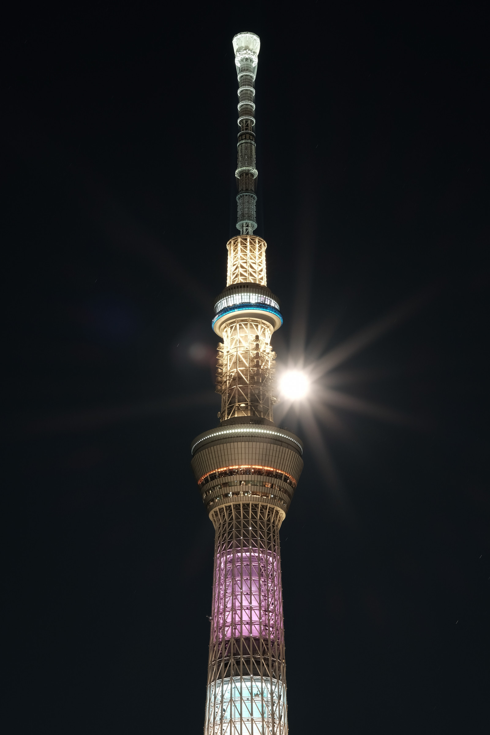 Japonsko, pouliční osvětlení, noc, architektura, Měsíc, věž, Tokio, Fujifilm, jp, Skytree, světlo, osvětlené, osvětlení, osvětlení, fuji, lustr, tma, Fujinon, mezník, Tokyo Sky Tree, xf56mmf12r, xf56mm, XT1, lovelychocolat, svítidlo