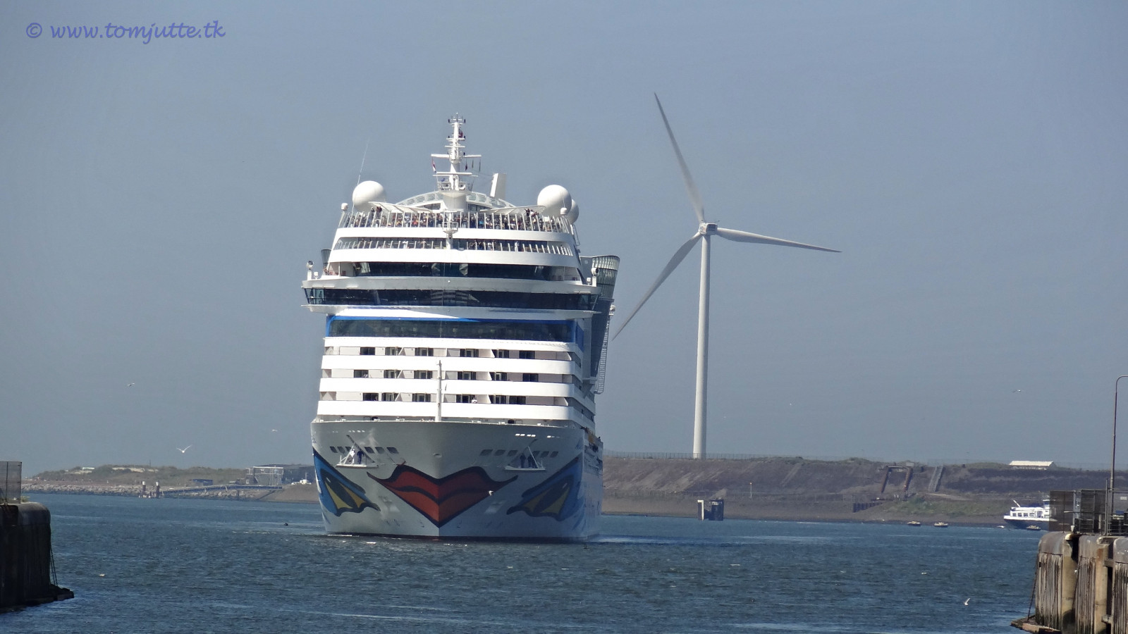 loď, loď, moře, voda, pláž, přístav, vítr, Sony, výletní loď, Nizozemí, Evropa, Amsterodam, kanál, holandský, plachtění, trajekt, Severní, Holandsko, AIDA, cestovat, Pohled, přístav, plavidlo, zámky, kanál, plavba, Stella, plachta, bota, nederland, cybershot, pohledy, Noord, vy, nákladní doprava, zee, Noordzee, ijmuiden, útočiště, Varen, motorová loď, námořní architektura, Schip, hx9v, osobní loď, zaoceánský parník, Sluis, navigovat, Webshots, Schepen, Sluzen, Noordzeekanaal, Aidastella, water transportation, livestock carrier, ms island escape