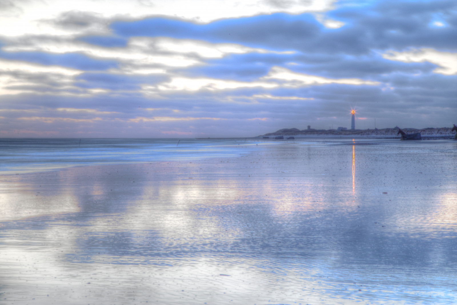 slunečnímu záření, západ slunce, moře, záliv, voda, pobřeží, písek, odraz, nebe, pláž, svítání, modrý, večer, ráno, pobřeží, horizont, Slunný, soumrak, 2015, Dánsko, duben, mrak, den, svítání, oceán, vlna, Bývalá, Danmark, Soleil, mraky, zajímavý, fr hling, Lumiere, printemps, Severní moře, Nordsee, Denemarken, Blavand, Dánsko, blavandmaster, lente, atmosférický jev, tělo z vody, mořská vlna, avril, christiankortum, merdunord, Nymindegab