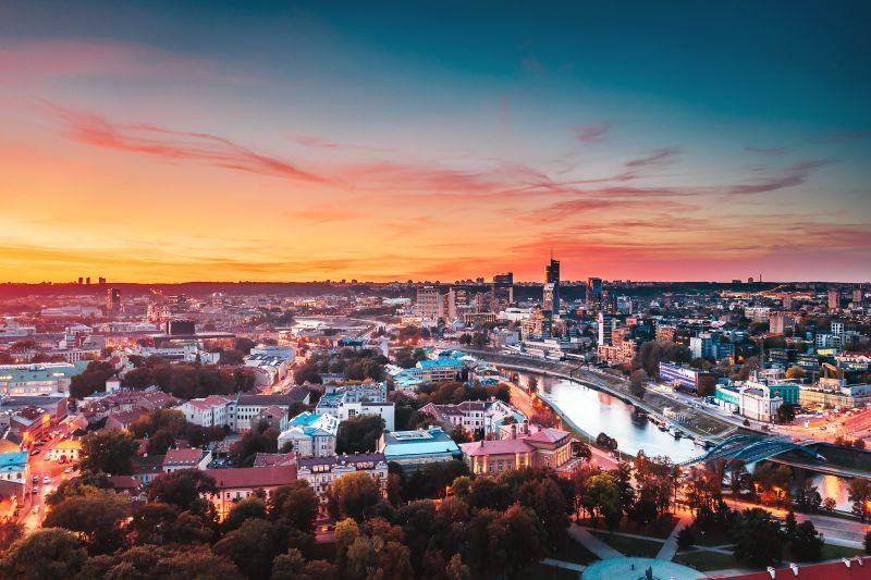 oraș,peisaj urban,cer,Vilnius