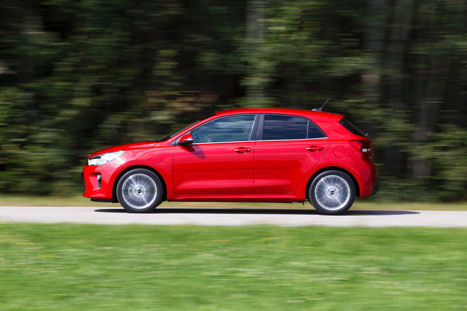 auto, vozidlo, audi, Audi A1, Kia, netcarshow, netcar, obrázky vozidel, photo auto, 2017, Rio, pozemní vozidla, automobilového designu, automobilový exteriér, automobil make, rodinný vůz, kompaktní vůz, městské auto, střední velikost auta, Kompaktní sportovní užitkové vozidlo, hatchback