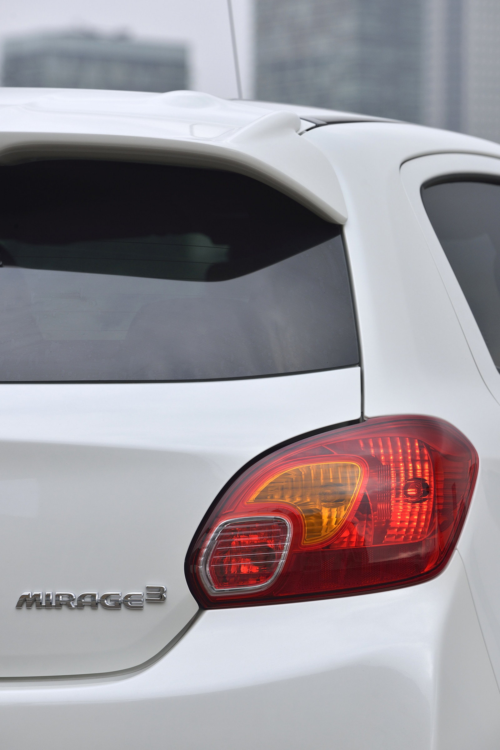 auto, BMW, vozidlo, mitsubishi, Volkswagen Scirocco, netcarshow, netcar, obrázky vozidel, photo auto, 2014, kolo, verze Mirage UK, okraj, pozemní vozidla, automobilového designu, automobilový exteriér, automobil make, rodinný vůz, nárazník, městské auto, sportovní užitkové vozidlo