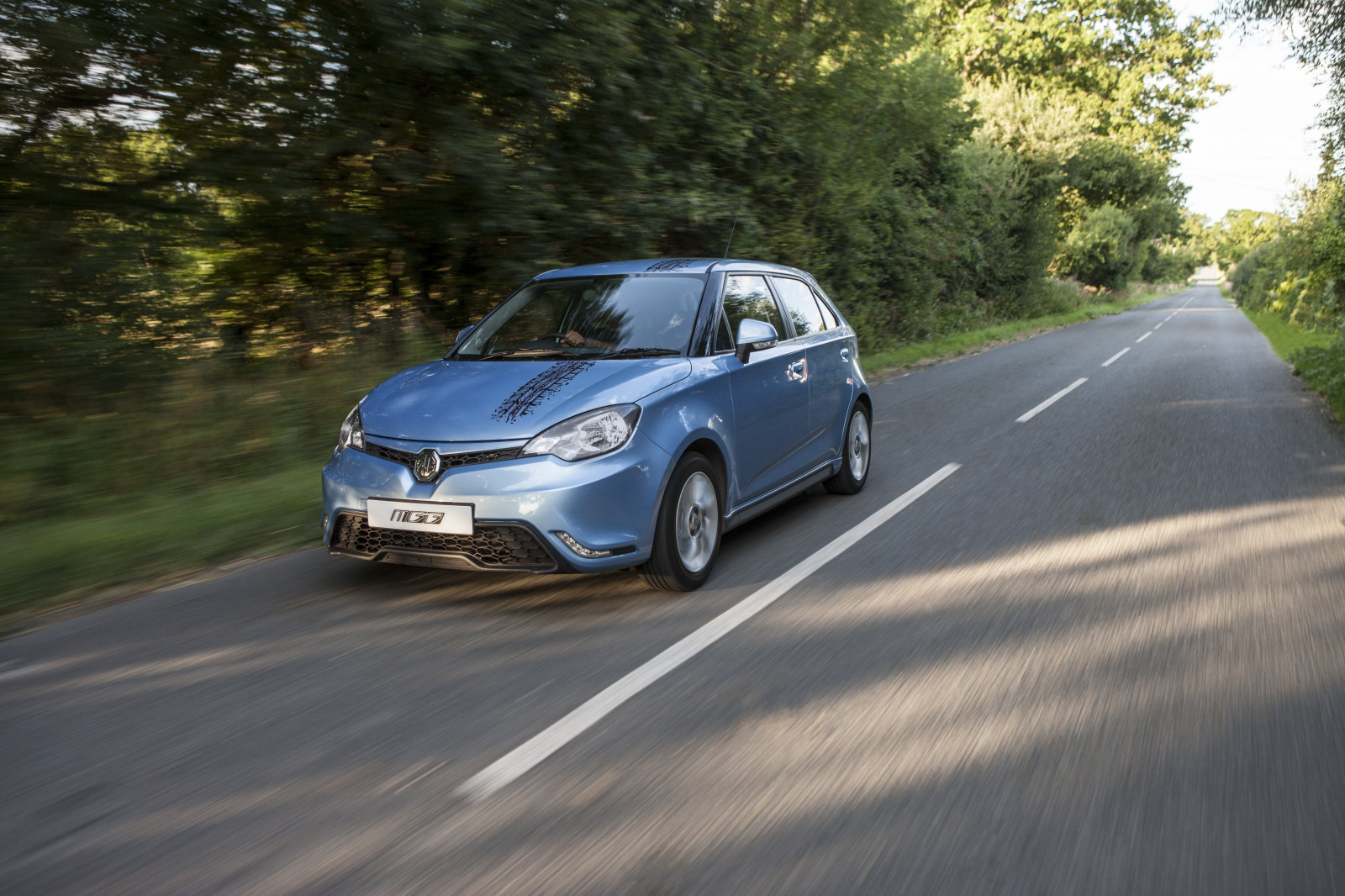 auto, BMW, vozidlo, sportovní auto, 2013, řidičský, limuzína, MG, netcarshow, netcar, obrázky vozidel, photo auto, 3 VTi, superauto, pozemní vozidla, automobilového designu, automobilový exteriér, automobil make, rodinný vůz, výkonné auto, sportovní sedan, střední velikost auta