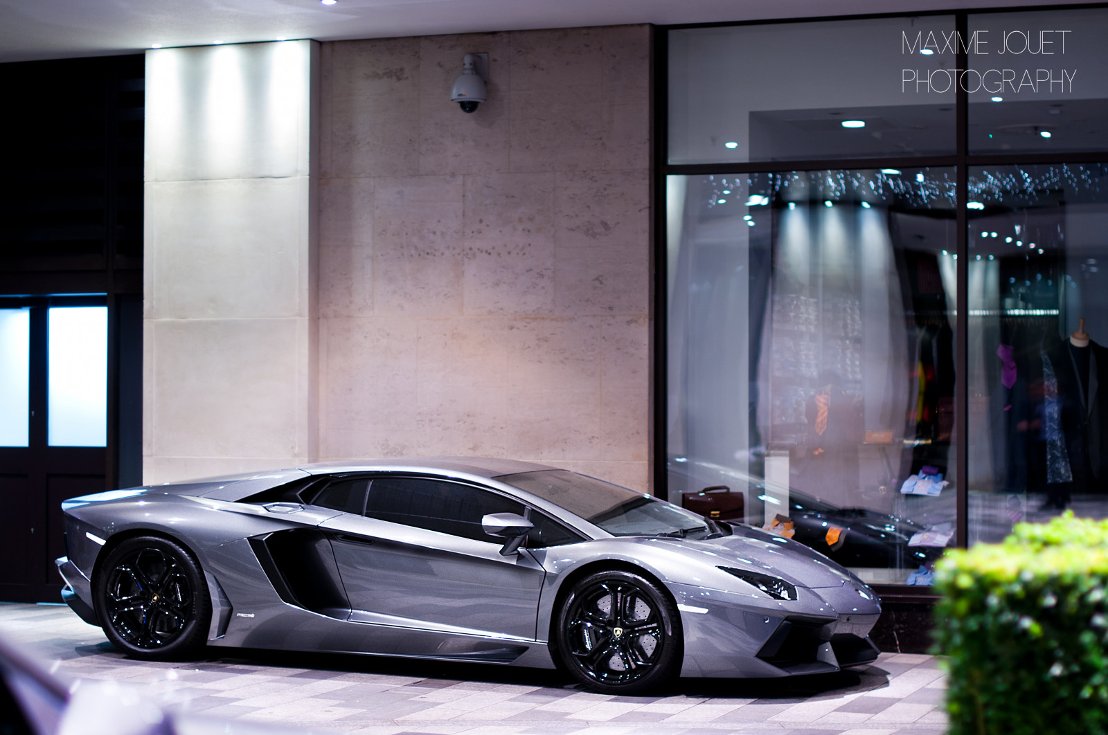 auto, pozemní vozidla, vozidlo, motorové vozidlo, superauto, sportovní auto, automobilového designu, Lamborghini Aventador, kolo, výkon auta, Lamborghini, okraj, automotive wheel system, osobní luxusní automobil, automobilový exteriér, luxusní vůz, budova, výkonné auto, auto show, limuzína, počítač tapeta