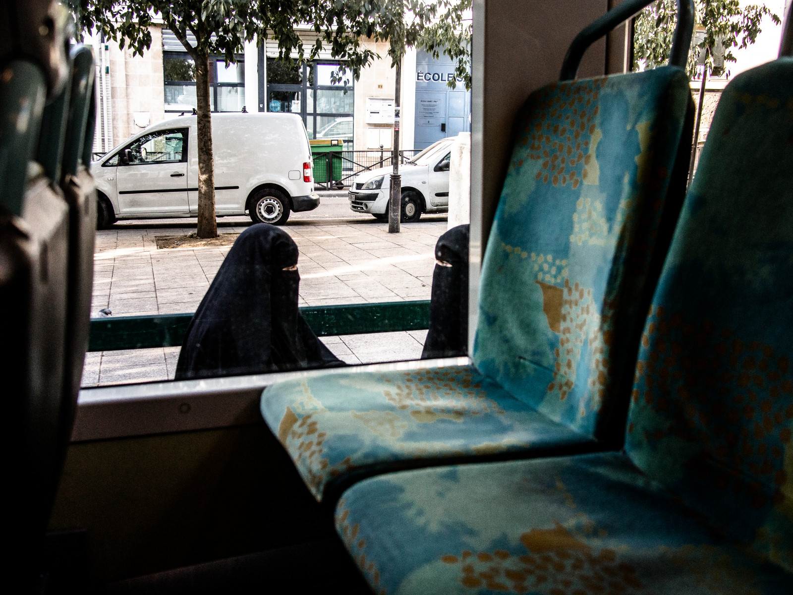 Hello street. Hello street. Hello street. Hello street art. Граффити хеллоу.