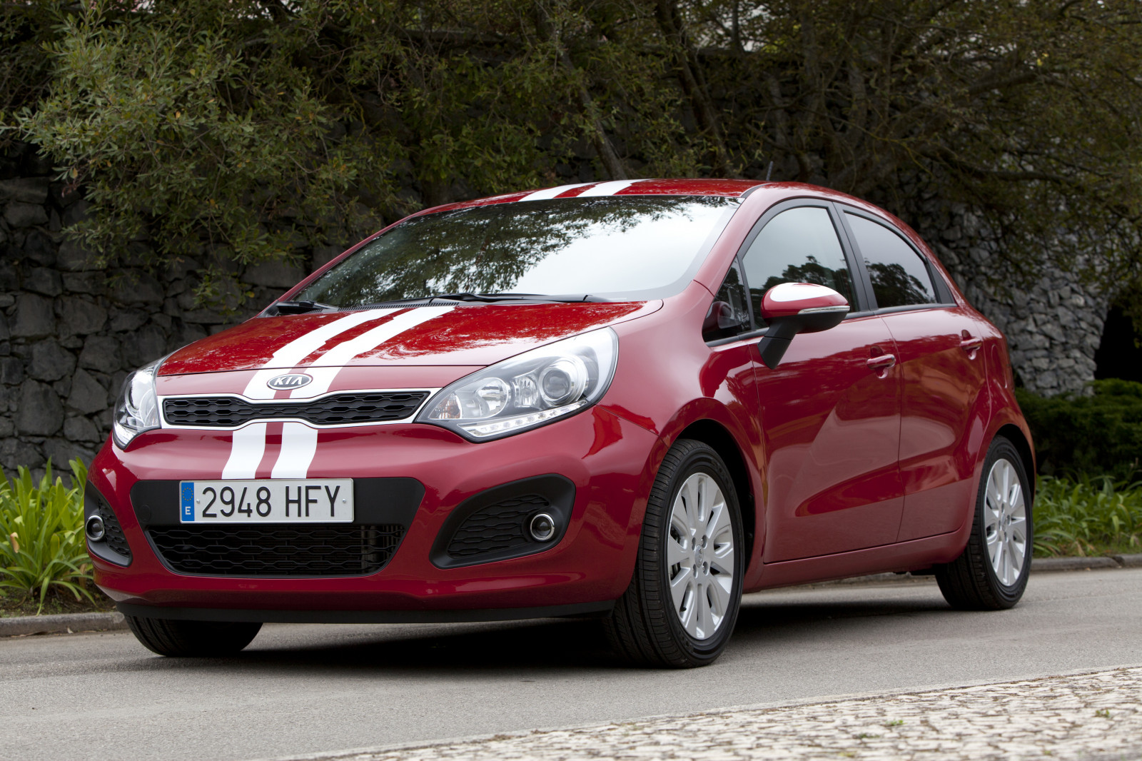 auto, vozidlo, 2013, Kia, netcarshow, netcar, obrázky vozidel, photo auto, Rio, pozemní vozidla, automobilový exteriér, automobil make, rodinný vůz, kompaktní vůz, městské auto, subcompact auto, motory kia