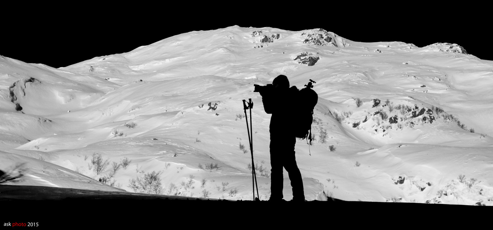 bílý, černobílý, sníh, zima, silueta, Norsko, fotograf, 2015, Únor, hora, počasí, venkovní, tělesné, Černá bílá, zasněžený, fotograf, Rogaland, Černý a bílý, monochromatické fotografování, geologický fenomén, pohoří, extrémní sport, bentingeask, askphoto, hunnedalen, Gjesdal, fjellogvidde
