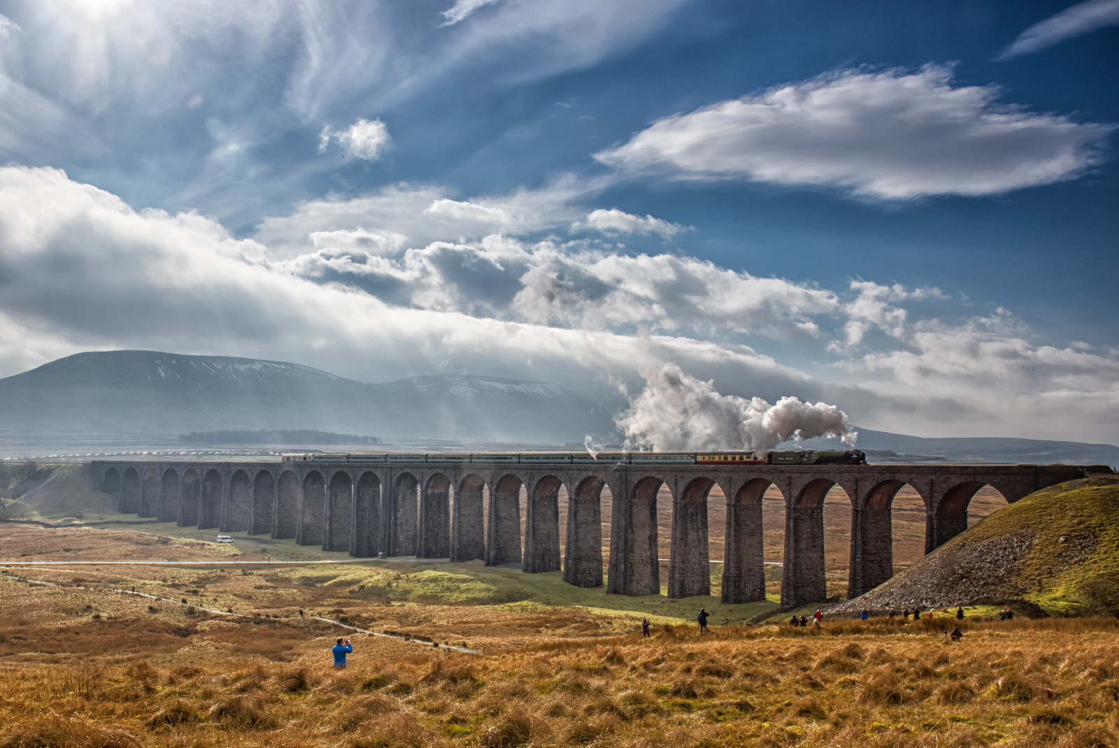 krajina, kopec, Příroda, nebe, vlak, ráno, horizont, tornádo, mrak, parní, hora, vlna, mezník, atmosférický jev, meteorologický jev, dnes večer, Ribblehead, Yorkshire Dales, PRINTA, riblehead
