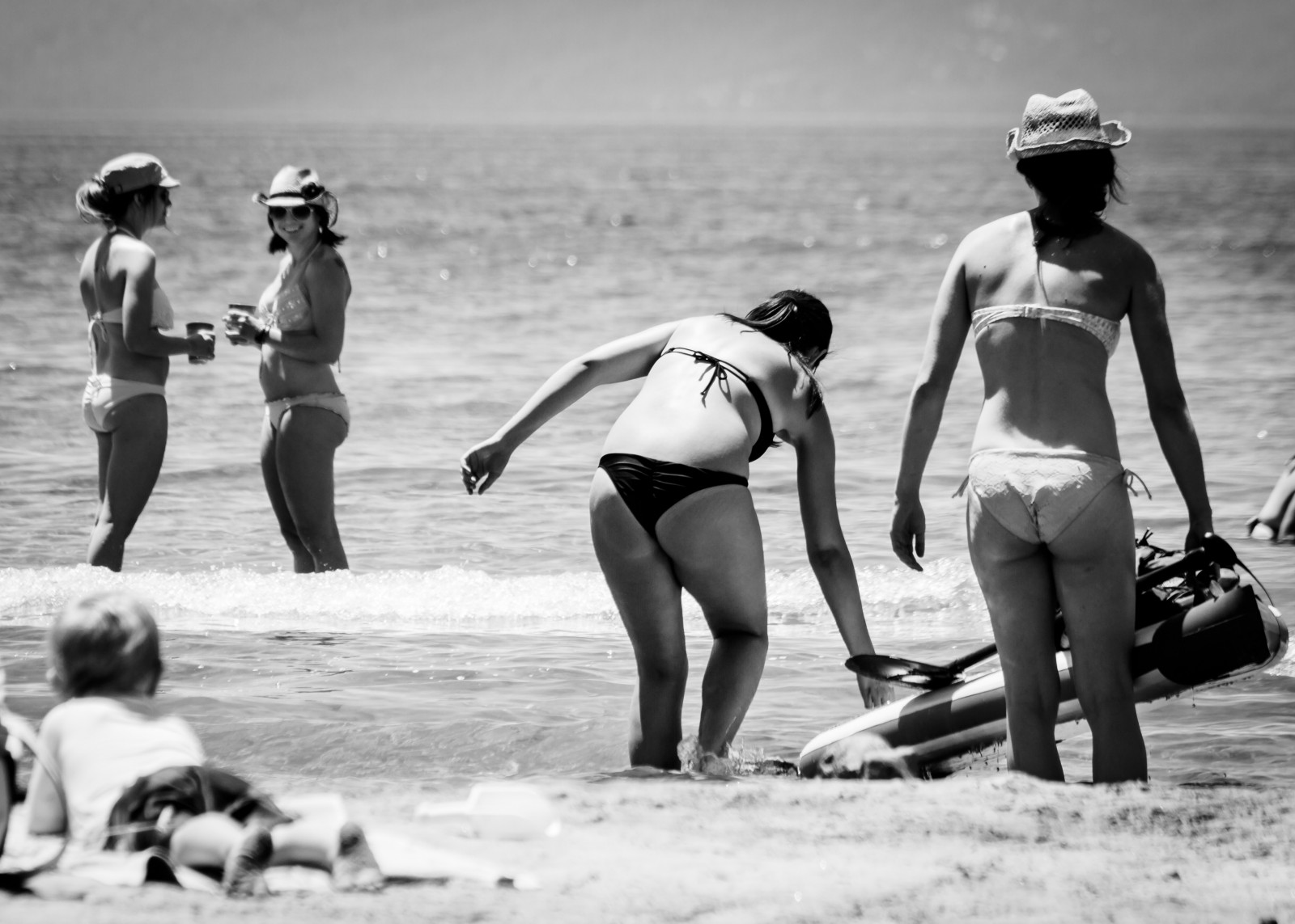 gade, portræt, by-, sort og hvid, strand, smuk, sort hvid, interessant, oprigtig, hipster, hatte, streetphotography, streetportrait, laketahoe, fræk, bikini, G-streng, kinder, Fedora, Sacramento, beachgirl, urbanjungle, fashionista, badedragt, Cowgirls, cowboyhat, beachgirls, outfits, BNW, badetøj, badetøj, streetwear, kingsbeach, beachscene, streetdancer, beachbunny, svømmetøj, dagens outfit, UrbanScene, bikinier, gadestil, urbanwear, MyFashion, bikinibabes, streetfasion, dopestyle, beautifulbrunette, hipsterstyle, lookdujour, instafashion, bikinified, cowgirltough, micadew, interestingmicadew, stylblog, streetfashionsacramento