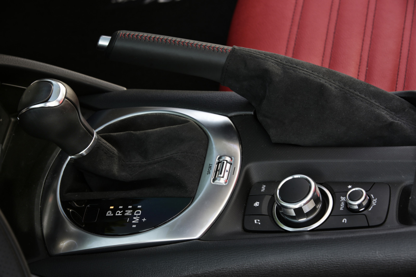 auto, veicolo, auto sportiva, volante, Abarth, netcarshow, netcar, immagini di auto, auto foto, 2016, 124 Spider, supercar, veicoli terrestri, design automobilistico, esterno automobilistico, marca di automobile, veicolo di lusso, auto di famiglia, auto esecutivo, Sport Utility Vehicle, parte sterzo