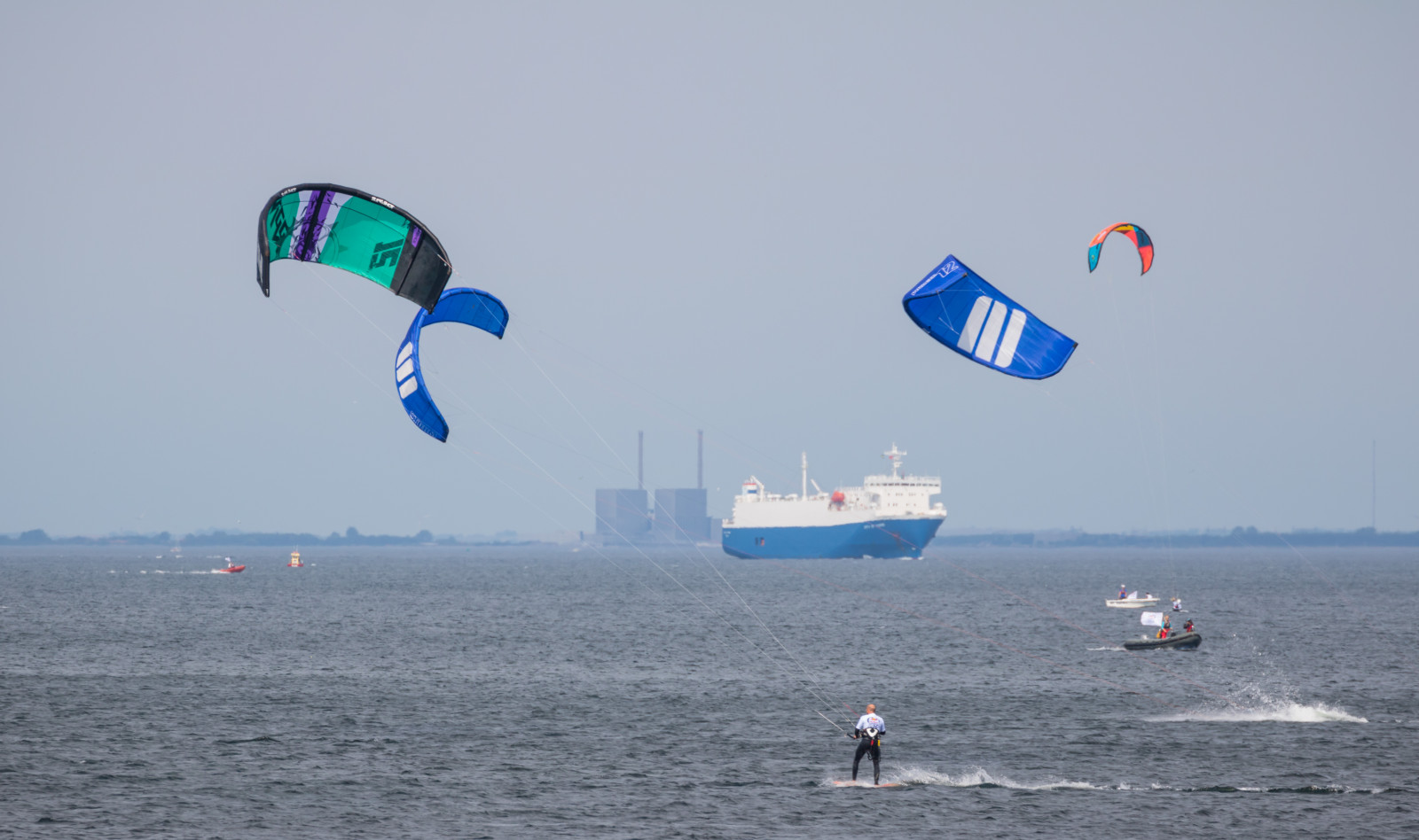 sportovní, moře, pláž, vítr, Hračka, trajekt, kitesurfing, Ribersborg, ribban, resund, hav, Malmo, t vling, f RJA, exif modelu canoneos760d, geocountry, Kamera aby kánon, geocity, Model fotoaparátu canoneos760d, geostate, geolocation, exif aby kánon, EXIF isospeed 100, EXIF otvor 71, EXIF ef70300mmf456lisusm čočka, soutěž, redbullbattleofthesund, kiteboarder, exif focallength 300mm, Atmosféra Země, extrémní sport, surfování zařízení a potřeby, vodní sport, individuální sporty, parasailing, povrchové vodní sporty, Windsports, kite sporty, sportovní kite