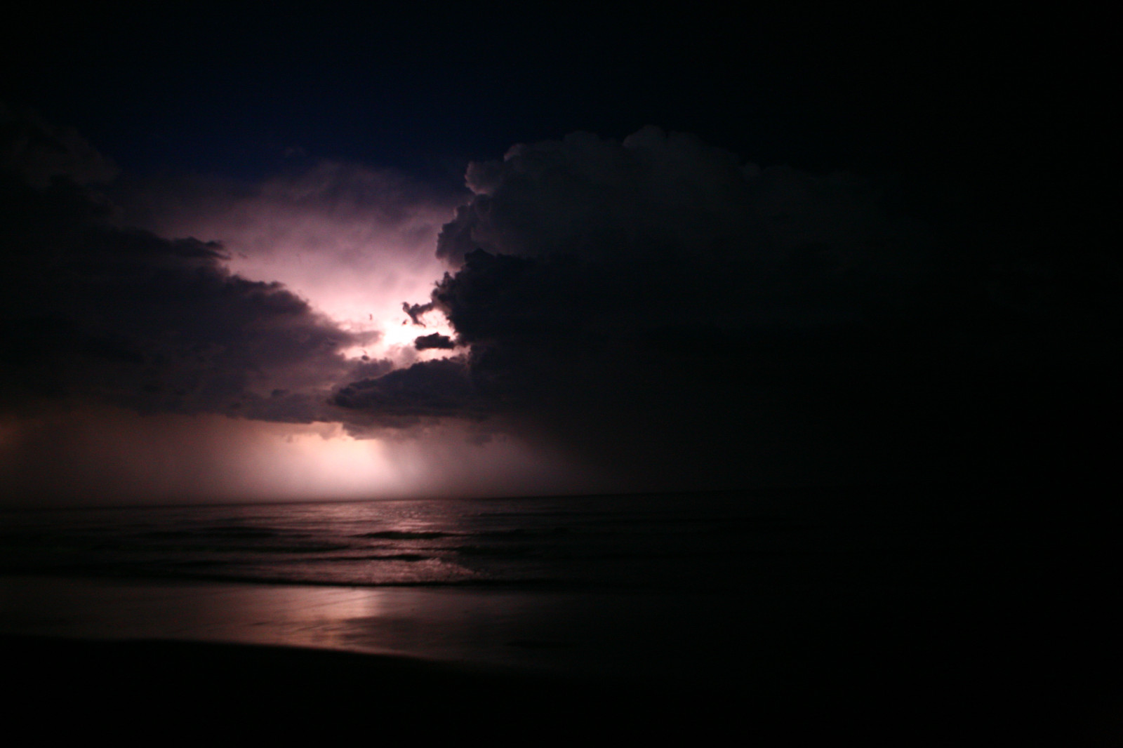 sunset, sea, night, water, sky, sunrise, calm, lightning, storm, evening, horizon, atmosphere, dusk, thunder, midnight, Maine, cloud, dawn, ocean, darkness, daytime, computer wallpaper, atmosphere of earth, afterglow, red sky at morning, meteorological phenomenon, cumulus, hutton, phenomenon, jeff, jeffhutton, jeffhuttonphotography, jeffreyhutton, moodybeach