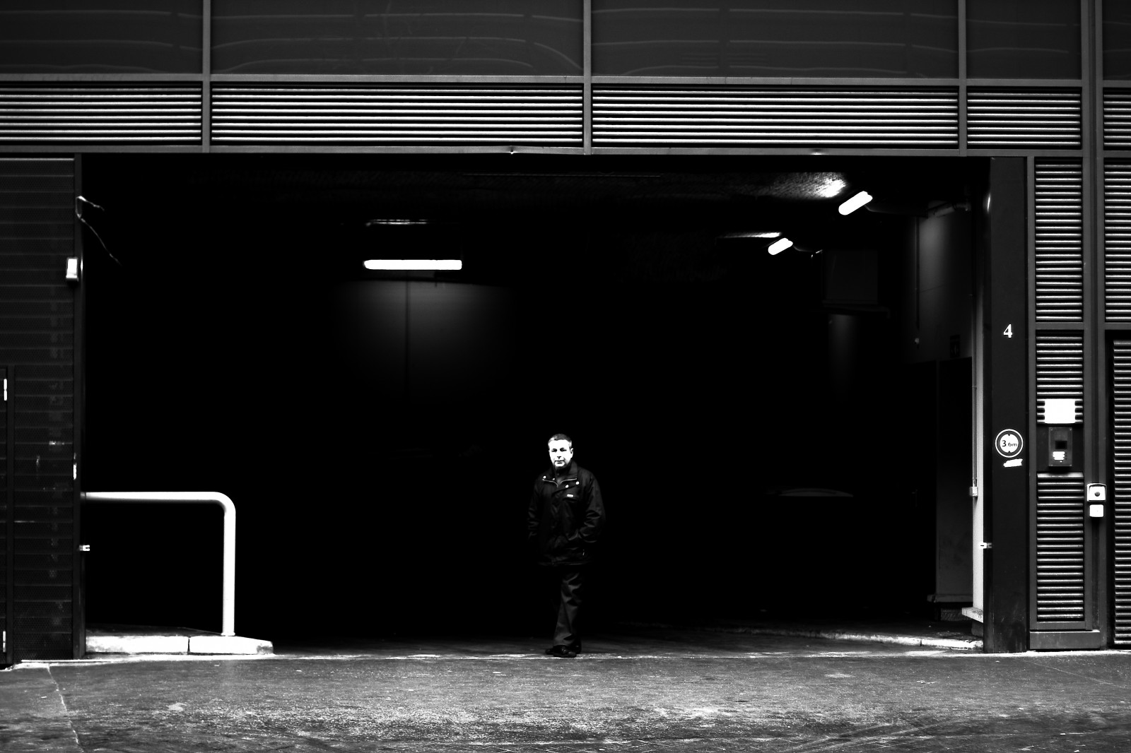 ไฟถนน, สีขาว, ดำ, ขาวดำ, หน้าต่าง, ถนน, กลางคืน, สถาปัตยกรรม, เงา, ผนัง, การถ่ายภาพ, โรงเก็บเครื่องบิน, โครงสร้างพื้นฐาน, มุม, เบา, แสง, มุมมองถนน, เพิง, ความมืด, noiretblanc, blackandwithe, photoderue, ภาพรวม, urbanarte, paris13, photopascalcolin, เขตเมือง, ดำและขาว, ถ่ายภาพขาวดำ, ฟิล์มนัวร์, ปรากฏการณ์