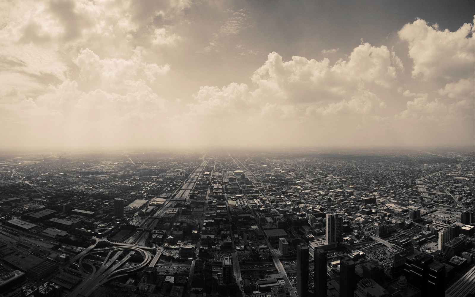 slnečnému žiareniu, Monochrome, veľkomesto, panorámu mesta, neba, fotografovanie, mraky, silueta, mrakodrap, večerné, horizont, atmosféra, panoráma, USA, súmrak, chicago, metropoly, opar, mrak, počasie, svitania, tma, atmosférický jav, atmosféra Zeme, čierna a biela, monochromatické fotografovanie, letecké snímkovanie
