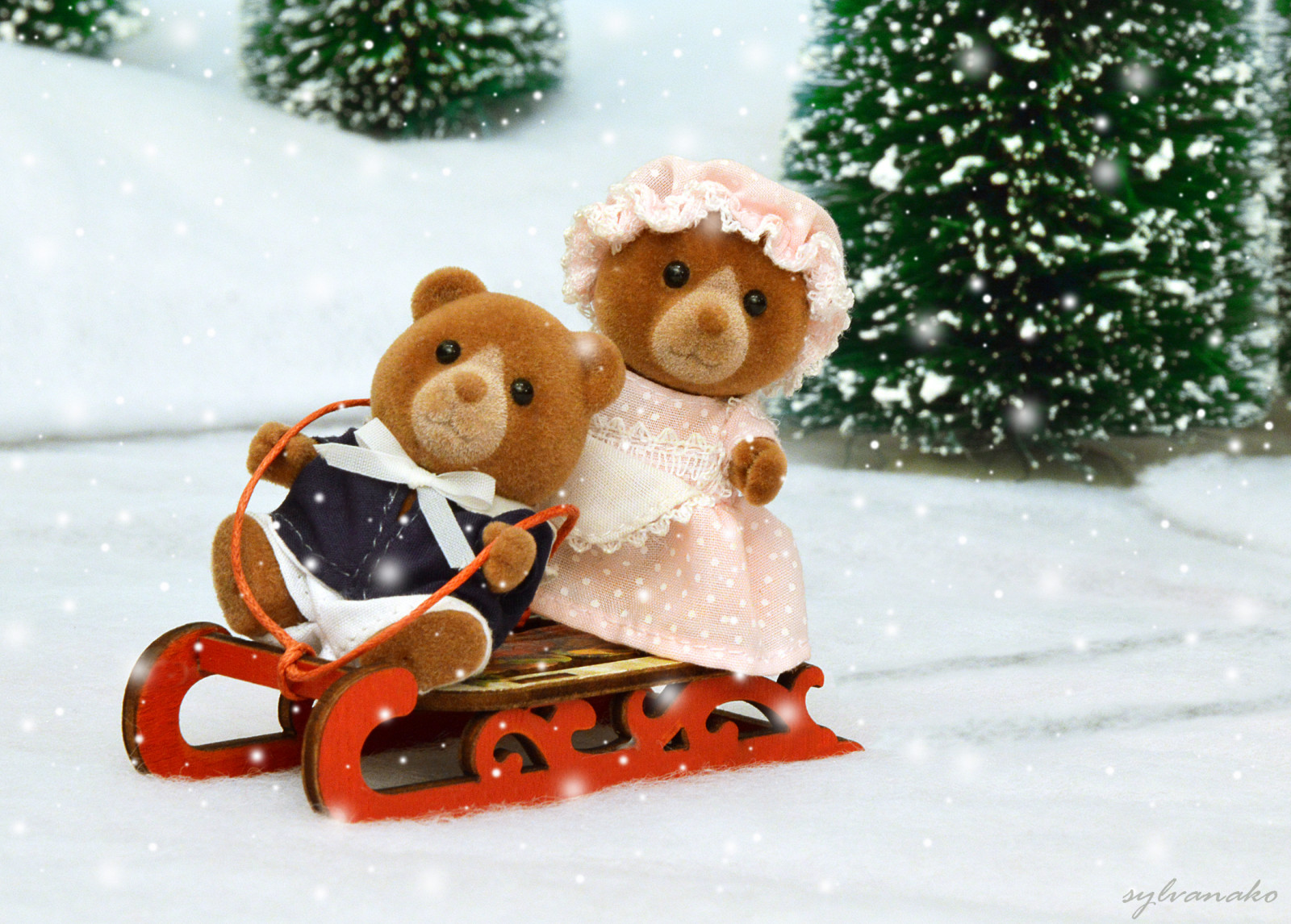 Wallpaper : winter, sled, snow, christmas ornament, snowman 2200x1577