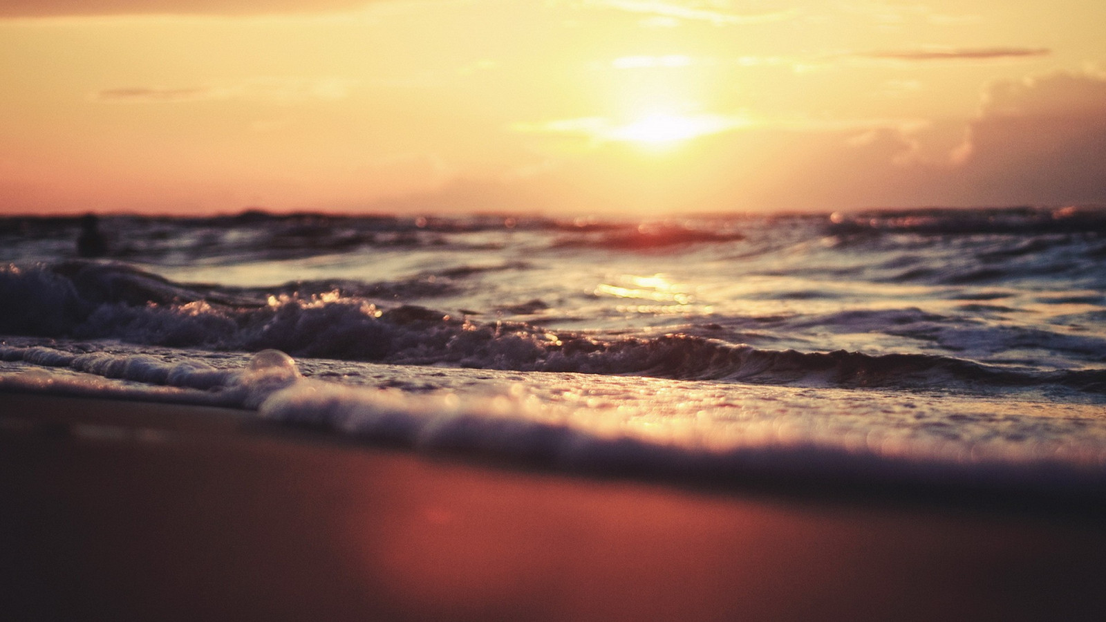 Sonnenlicht, Sonnenuntergang, Meer, Ufer, Betrachtung, Himmel, Strand, Sonnenaufgang, Abend, Morgen, Wellen, Küste, Sonne, Horizont, Atmosphäre, Dämmerung, Wolke, Dämmerung, Ozean, Welle, Atmosphärisches Phänomen, Nachglühen, Windwelle