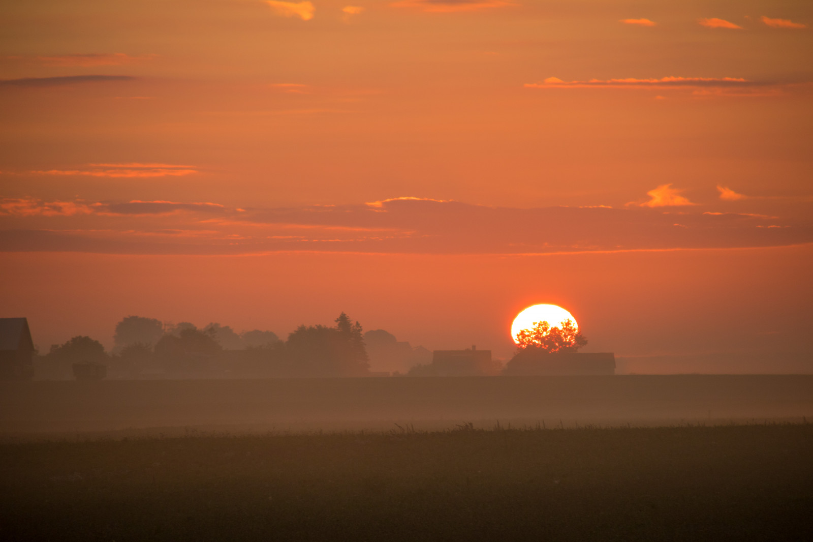 slunečnímu záření, krajina, západ slunce, moře, odraz, nebe, svítání, večer, ráno, mlha, slunce, horizont, atmosféra, soumrak, opar, slunce, venkovský, mrak, mlha, svítání, zlatá hodina, nebe, dimma, venkov, moln, landsbygd, soluppg ng, s dersl tt, landskap, exif modelu canoneos760d, geocountry, Kamera aby kánon, geocity, Model fotoaparátu canoneos760d, geostate, geolocation, EXIF čočka efs18200mmf3556is, EXIF otvor 56, exif focallength 200mm, exif aby kánon, exif isospeed 160, morgon, gyllenetimmen, simlinge, atmosférický jev, odlesk, červená obloha v dopoledních hodinách