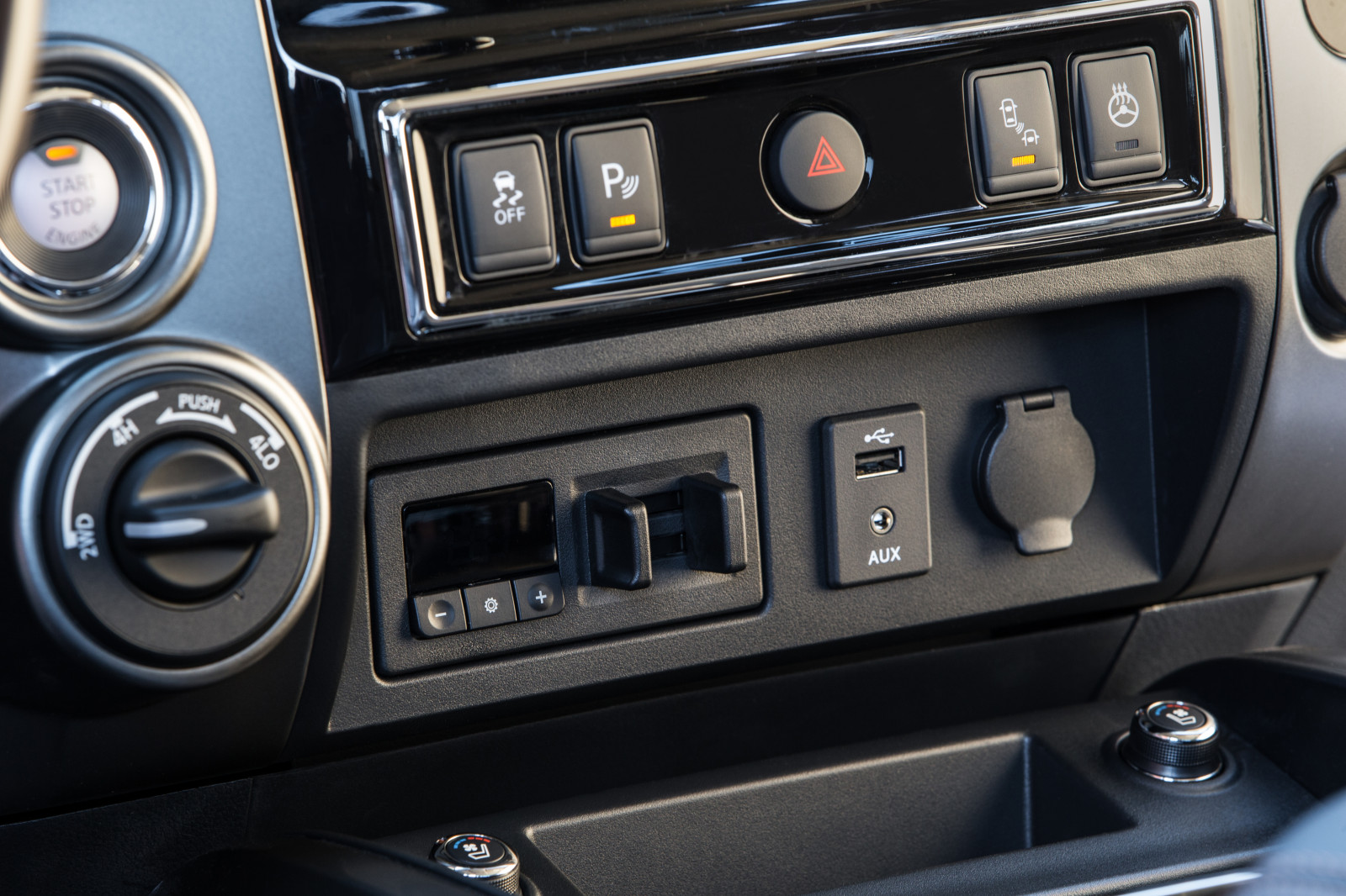 auto, vozidlo, Nissan, netcarshow, netcar, obrázky vozidel, photo auto, 2017, kolo, Titan Crew Cab, okraj, pozemní vozidla, automobilový exteriér, automobil make, luxusní vůz, kompaktní vůz, sportovní užitkové vozidlo, Kompaktní sportovní užitkové vozidlo, pickup