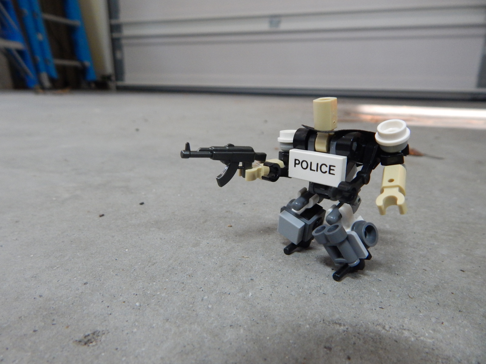 pistole, cyberpunk, vozidlo, zbraň, LEGO, stroj, trubec, S.W.A.T, droneuary, Cheeki, Amirite, Breeki