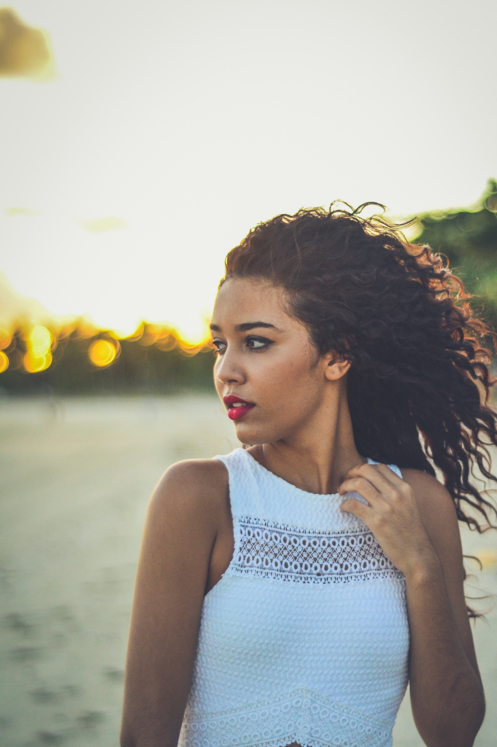 ต้นไม้, ไฟ, โมเดล, แนวตั้ง, การถ่ายภาพ, ชายหาด, แต่งตัว, หญิง Brasil, แฟชั่น, ผม, ฤดูใบไม้ผลิ, คน, Brasil, สี, ดอกไม้, หญิงสาว, ความงาม, ยิ้ม, ตา, ผู้หญิง, ผู้หญิง, เจ้าสาว, รูปถ่าย, ทรงผม, การถ่ายภาพบุคคล, การถ่ายภาพ, ผมสีน้ำตาล