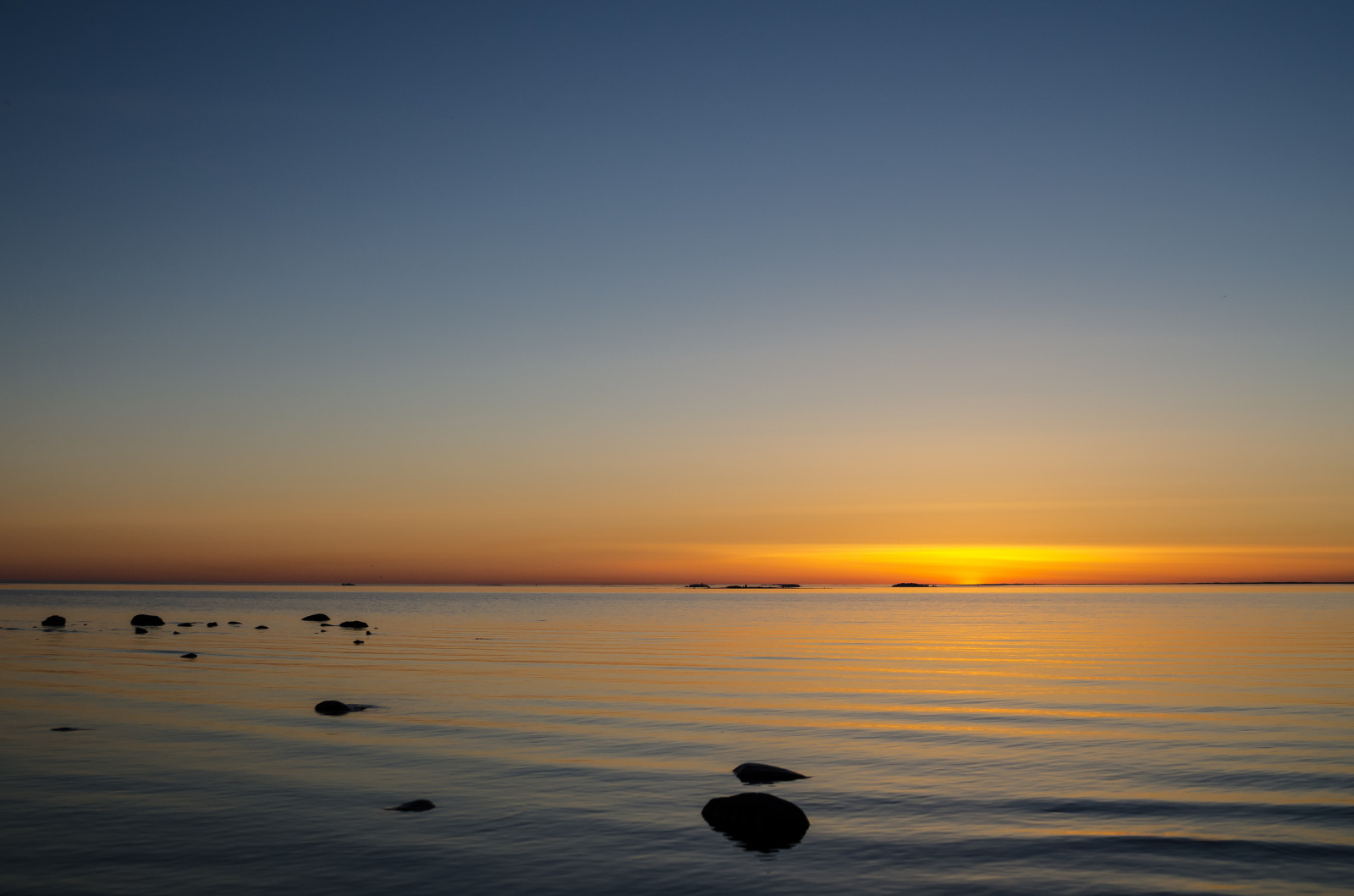 blå, lys, solnedgang, skygge, hav, orange, Sol, natur, silhuet, gul, skyer, Finland, skyscape, landskab, gylden, klipper, Oulu, vandskab, Oulunsalo, tamronspaf2875mmf28xrdildasphericalif, riutunkari