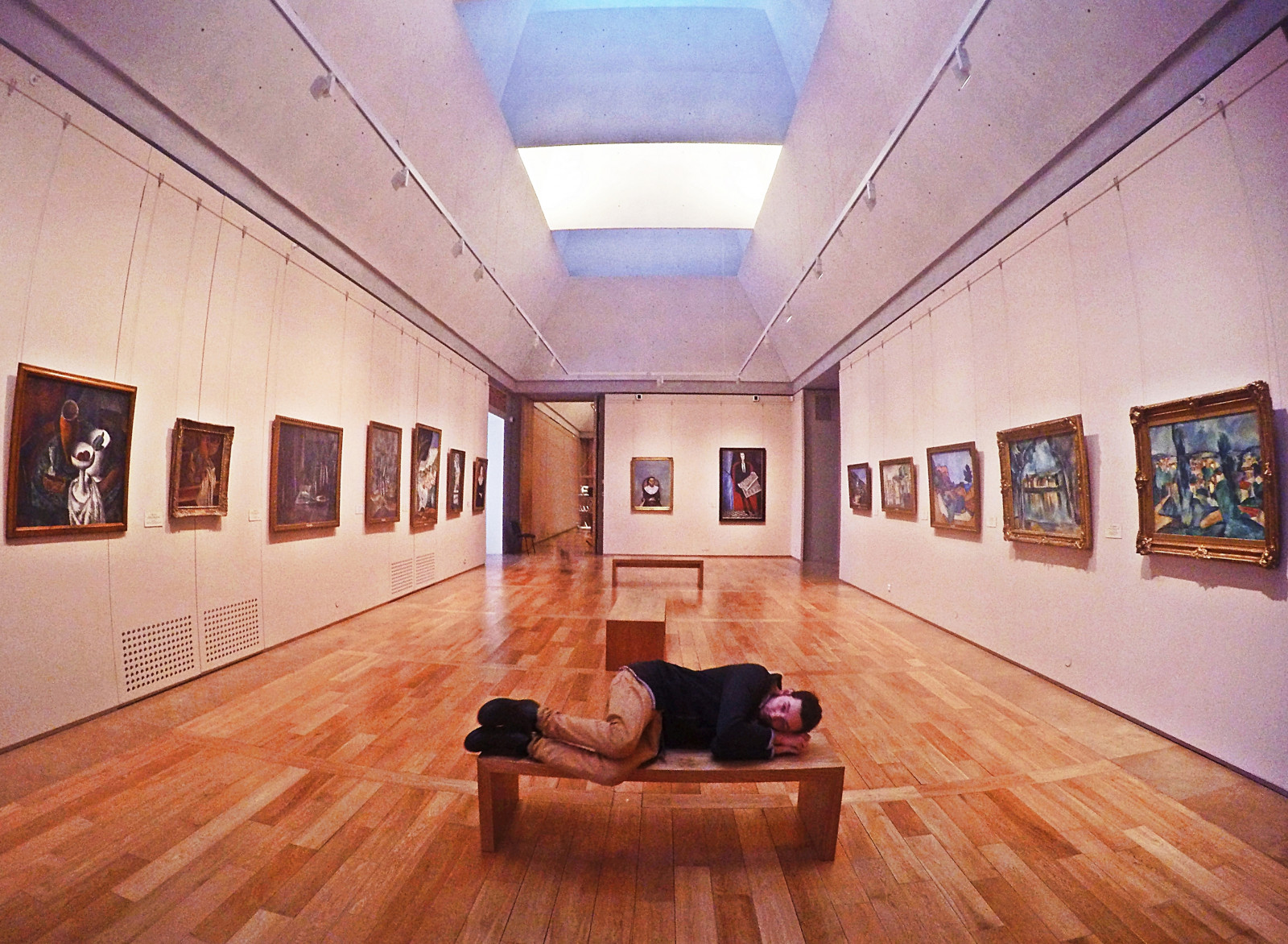 attrazione turistica, galleria d'arte, esposizione, Museo, ARTE, esibizione artistica, soffitto, interior design, pavimento, arte Moderna, pavimentazione, illuminazione diurna