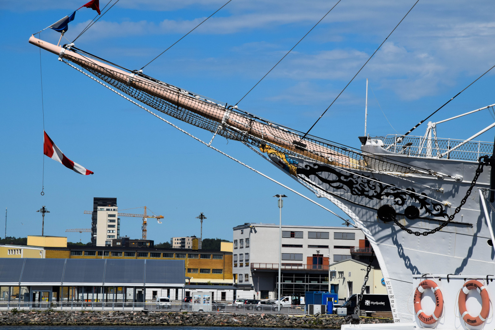 skib, båd, hav, vand, køretøj, bro, havn, transportere, Marina, både, Havn, lillabommen, g teborgsoperan, operahus, fartøjer, flodbredden, mast, Entreprenørmaskiner, godstransport