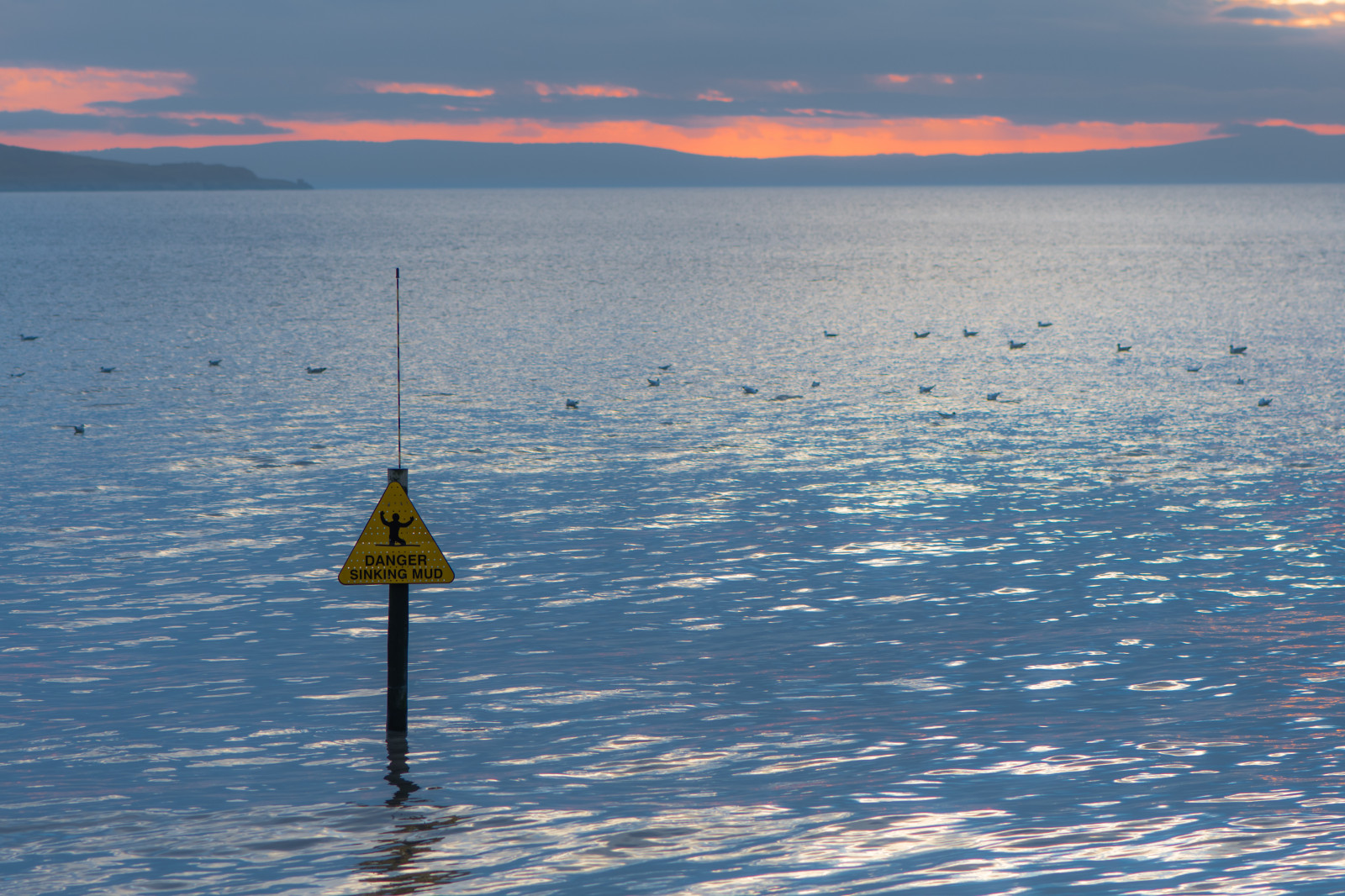breandown, Severnestuary, přemet, Spojené království, westonsupermare, pláž, ptactvo, pobřeží, nebezpečí, topit se, soumrak, ústí, oceán, bezpečnost, moře, pobřeží, podepsat, Sinkingmud, slunce, západ slunce, Varování, varovná cedule, voda, žlutý