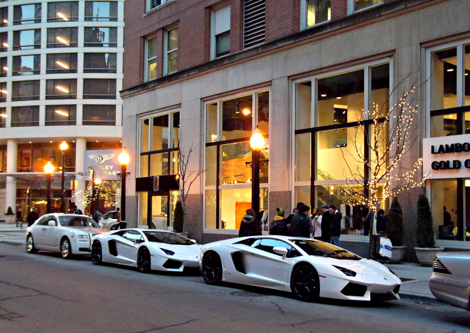 Chicago, Veřejnost, zlato, mercedes, benz, pobřeží, Illinois, italština, prosinec, duch, exotický, Němec, britský, rohlíky, Bugatti, Lamborghini, royce, AMG, combo, 2011, CL65, worldcars, Aventador, lp7004