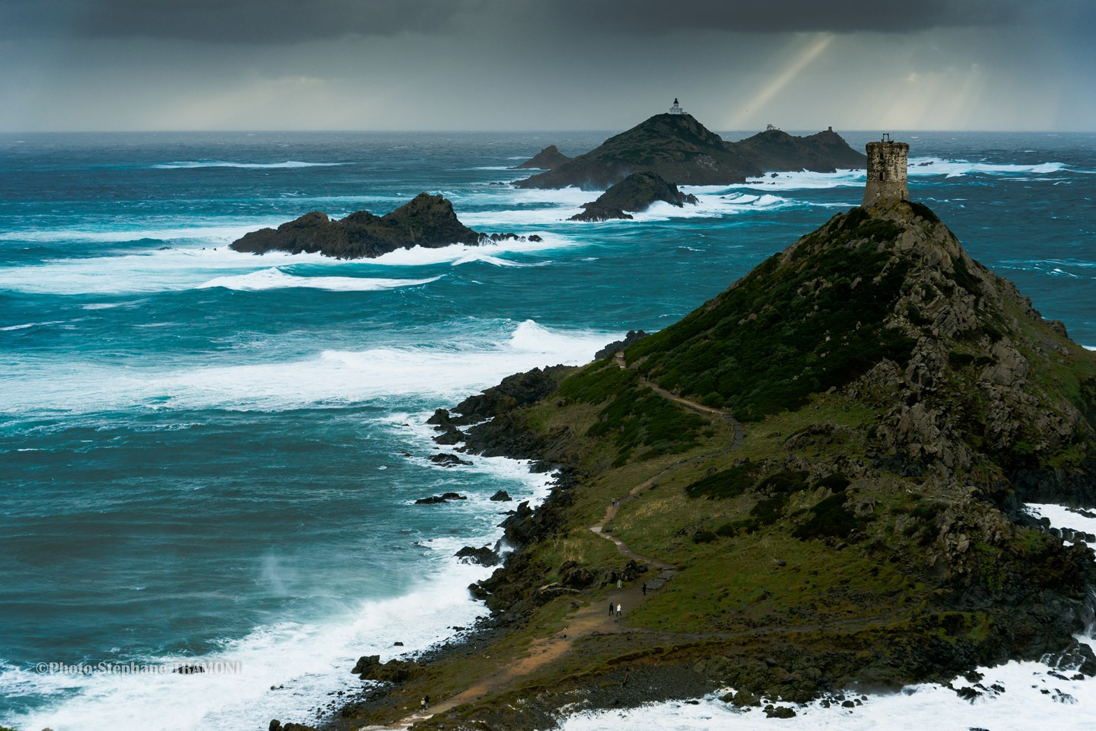 landskab, hav, Middelhavet, Bugt, vand, klippe, kyst, himmel, vinter, kyst, klint, Nikon, Frankrig, kappe, Korsika, paysage, Ajaccio, Terræn, Sky, ocean, bølge, paisaje, Mar, invierno, francia, Corse, mer, hiver, D600, nikond600, nikon2485, Mediterraneo, vind-bølge, Middelhavet, forbjerg, forager, marmediterraneo, Corcega, Mediterranee, mermediterranee, ilessanguinaires, bloodyislands, islassanguinarias, coastal and oceanic landforms