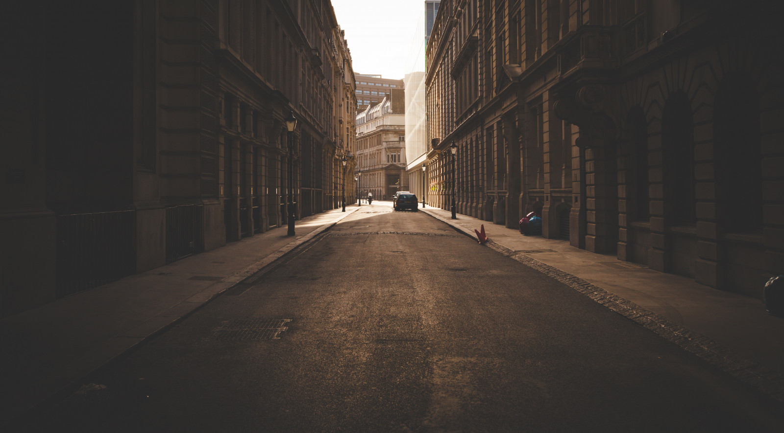 strada luce, città, strada, notte, auto, urbano, la neve, inverno, strada, sera, mattina, asfalto, infrastruttura, leggero, tempo metereologico, vicolo, oscurità, corsia, fenomeno atmosferico, struttura nonbuilding, manto stradale