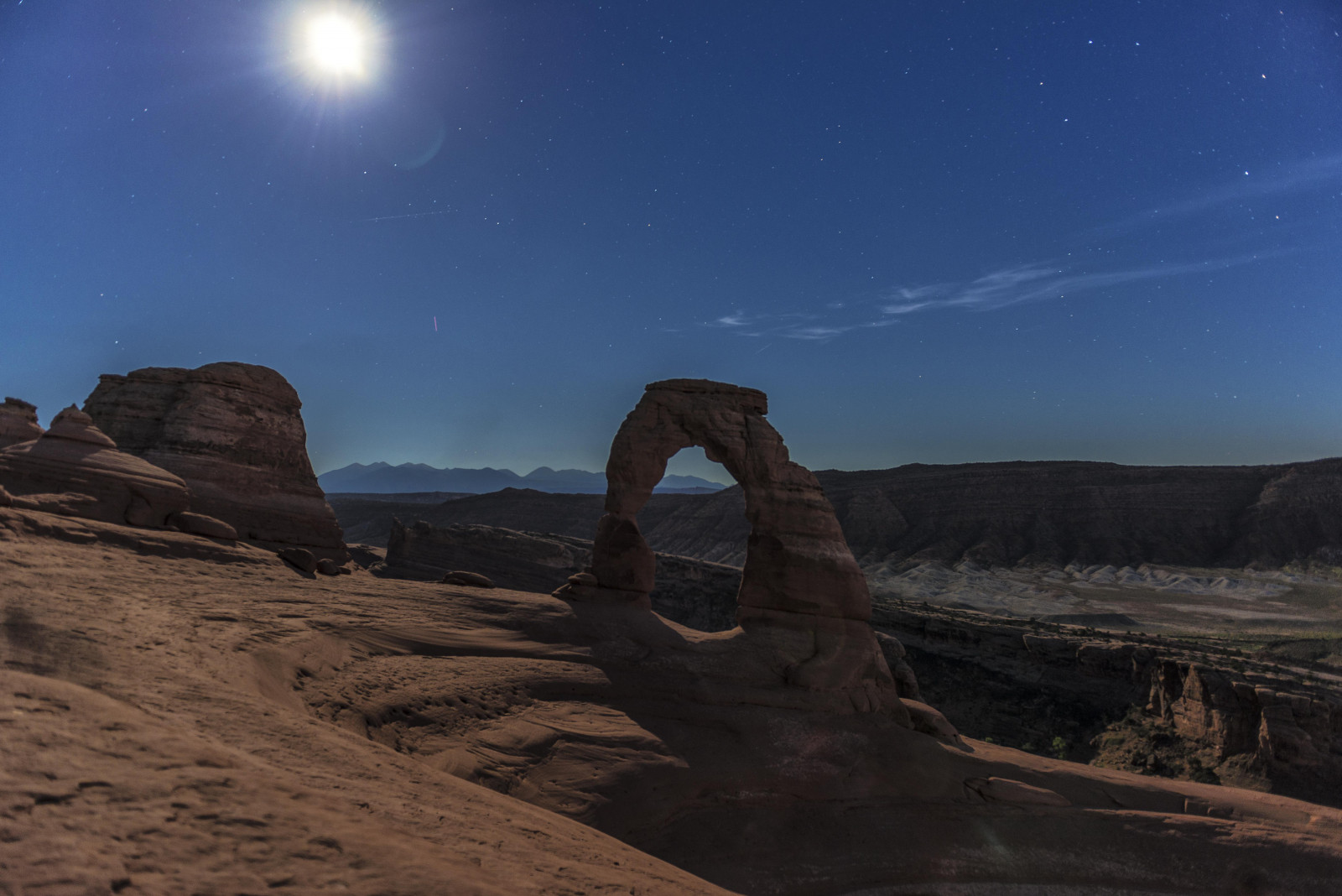 paesaggio, notte, roccia, sabbia, spazio, riflessione, cielo, parco, Terra, Luna, deserto, chiaro di luna, orizzonte, atmosfera, Parco Nazionale, Nikon, arco, Utah, Formazione, Partire, Terreno, nube, bellissimo, archi, nazionale, montagna, Moab, stella, oscurità, posti, cose, D600, fare, immagine dello schermo, geologia, spazio, oggetto astronomico, fenomeno meteorologico, calanchi, fenomeno, flips, sopravvissuto, FisherPrice, Andare da nessuna parte, guapas, NDC, emelexista, southernbreeze, QROO, quesevayantodos, january27, tmntgame, porquetulovales, pdrtv, dota2, worldvisiongifts, eljugadordelpartido, migraduacionslc, fpwishlist, holidayexperts, migraduacionidea, nadeshotonellen, latinamericagocrazy, alamodrivehappy, nickcincotta, jesseoninsider, miercolesdemhoni, siamasadios, dtnoratinho, chipdavidlark, migraduacioncala, migraduacionmdei, groovein3days, latingrammynoms, usaricecan, thexfactornosony, targetredcardca, handmadehourusa, ahokway, mauriciofernandezphotography, Wwwdelensmodecom, Wwwfacebookcomdelensmode