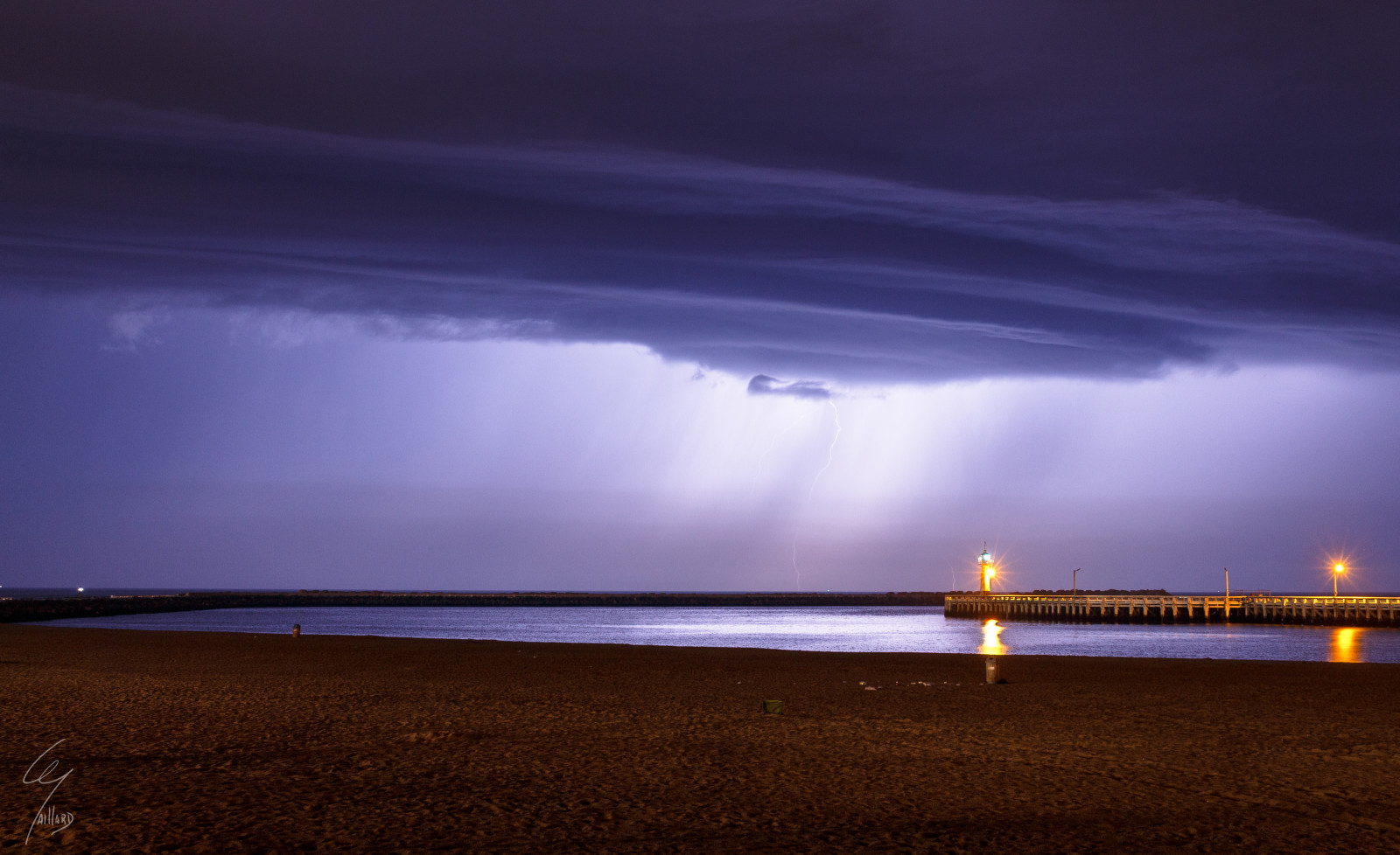 hav, nat, vand, himmel, strand, berolige, lyn, storm, aften, vind, horisont, atmosfære, skumring, torden, anløbsbro, lys, Sky, daggry, ocean, belysning, tordenvejr, uden for, Havn, kust, mørke, mer, cote, nuage, nuit, energi, Lumiere, Sturm, Belgie, Vlaanderen, exterieur, Orage, cumulus, Oostende, Flandern, fænomen, grundlag, Belgien, Lyn, unwetter, Flandres, eclairs, foudre, belge
