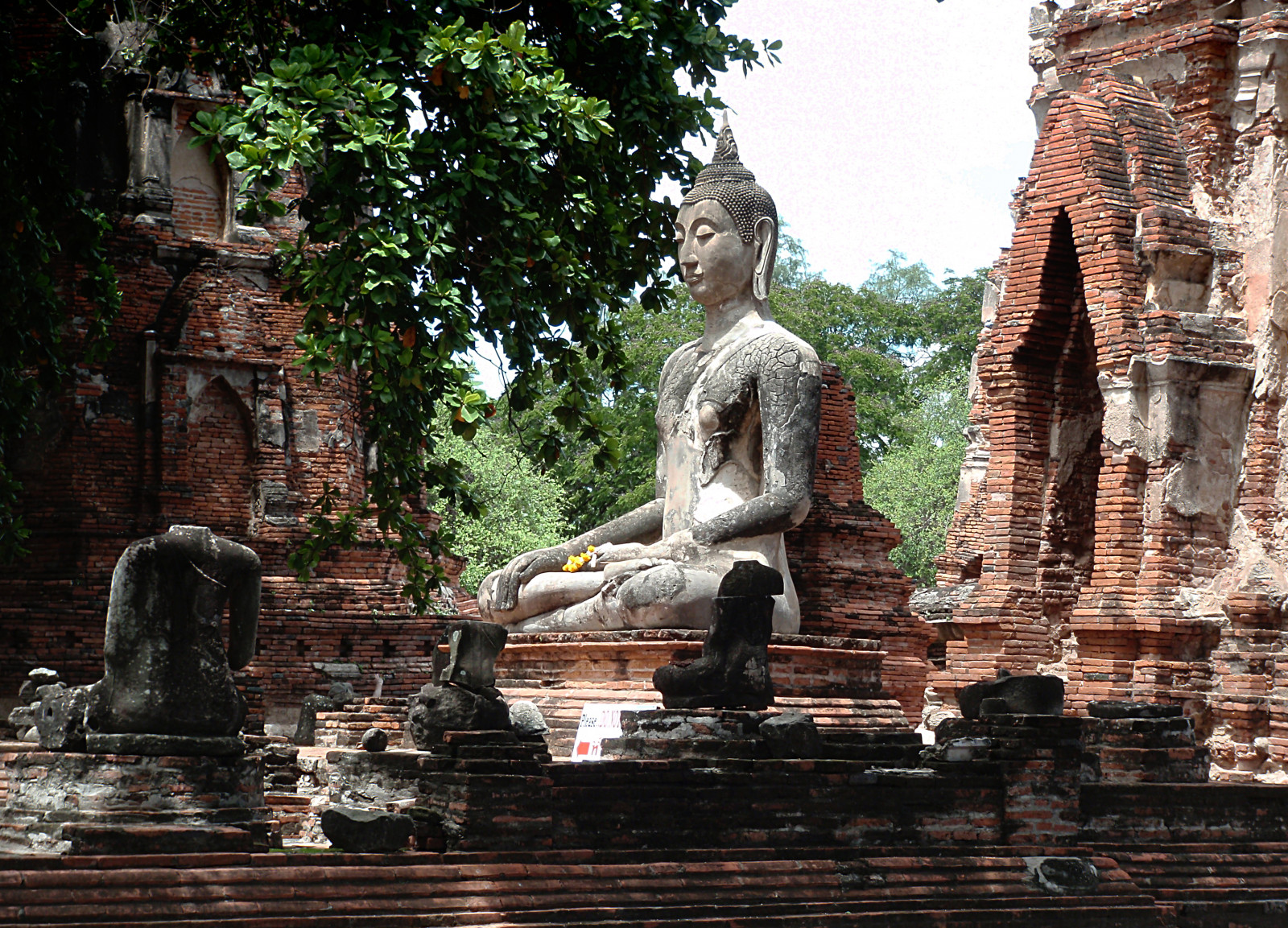 výlet, cestovat, květiny, modrý, stromy, dovolená, Dovolená, strom, zelená, Krásná, krása, žlutý, kámen, Thajsko, fotografování, fotografie, zřícenina, dovolená, Asie, Jihovýchodní Asie, fotky, Buddha, cihly, náboženství, zřícenina, Buddhismus, uklidnit, řezba, uNESCO, palmy, cesta, Klid, Thai, klidný, cestování, tradice, duchovní, buddism, vegitation, klidný, řezby, cestovatel, Ayutthaya, nabídky, northernthailand, gulfofthailand, starověk, Překrásná místa, mimo vyšlapané cesty, mustseeplaces, unescoheritagesight, worldunescoheritagesight