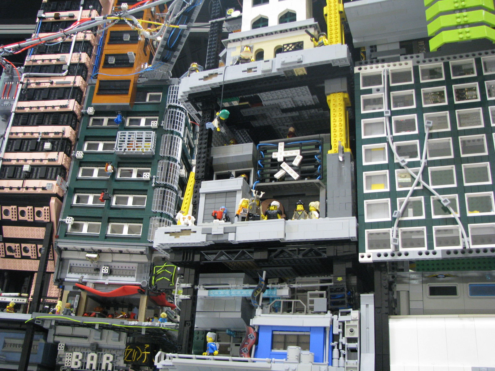 město, cyberpunk, vozidlo, LEGO, technika, metropole, scifi, moc, kolaborativní, Hříbě, Brickworldchicago2013