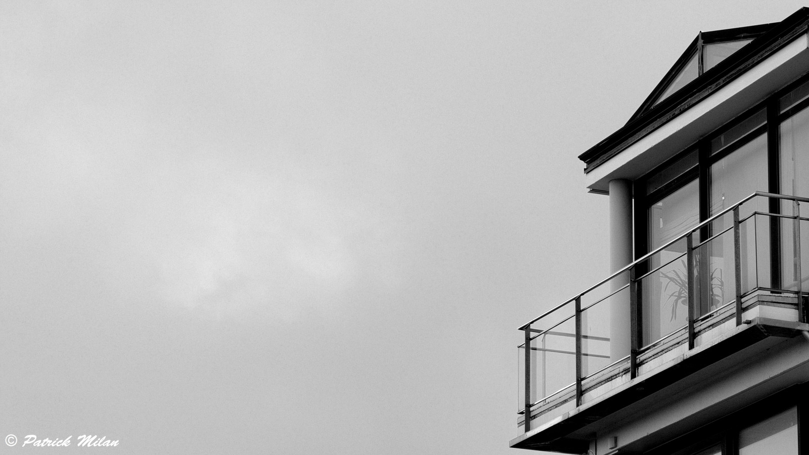 lidé, bílý, Černá, černobílý, okno, ulice, architektura, budova, nebe, fotografování, Dům, Noir, struktura, úhel, Černý a bílý, mrak, geometrický, tělesné, Street View, ciel, litovat, blanc, noiretblanc, geometrie, během dne, nb, personne, gens, brest, fasáda, Černý a bílý, monochromatické fotografování, batiment