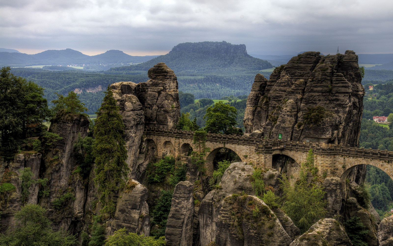 landskap, arkitektur, stein, natur, bygning, Turisme, borg, klippe, bro, bue, kloster, ruiner, fjellformasjon, dannelse, Terreng, landemerke, gammel historie, historiske stedet, arkeologisk funnsted, UNESCOs verdensarvliste, befestning