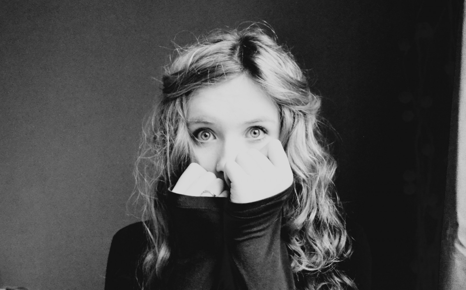 tvář, bílý, Černá, černobílý, model, portrét, oči, fotografování, móda, vlasy, Osoba, hlava, Černý a bílý, otevřeno, dívka, krása, tělesné, oko, žena, dáma, fotografie, tma, 365, kudrnatý, já, účes, Černý a bílý, monochromatické fotografování, portrétní fotografie, focení