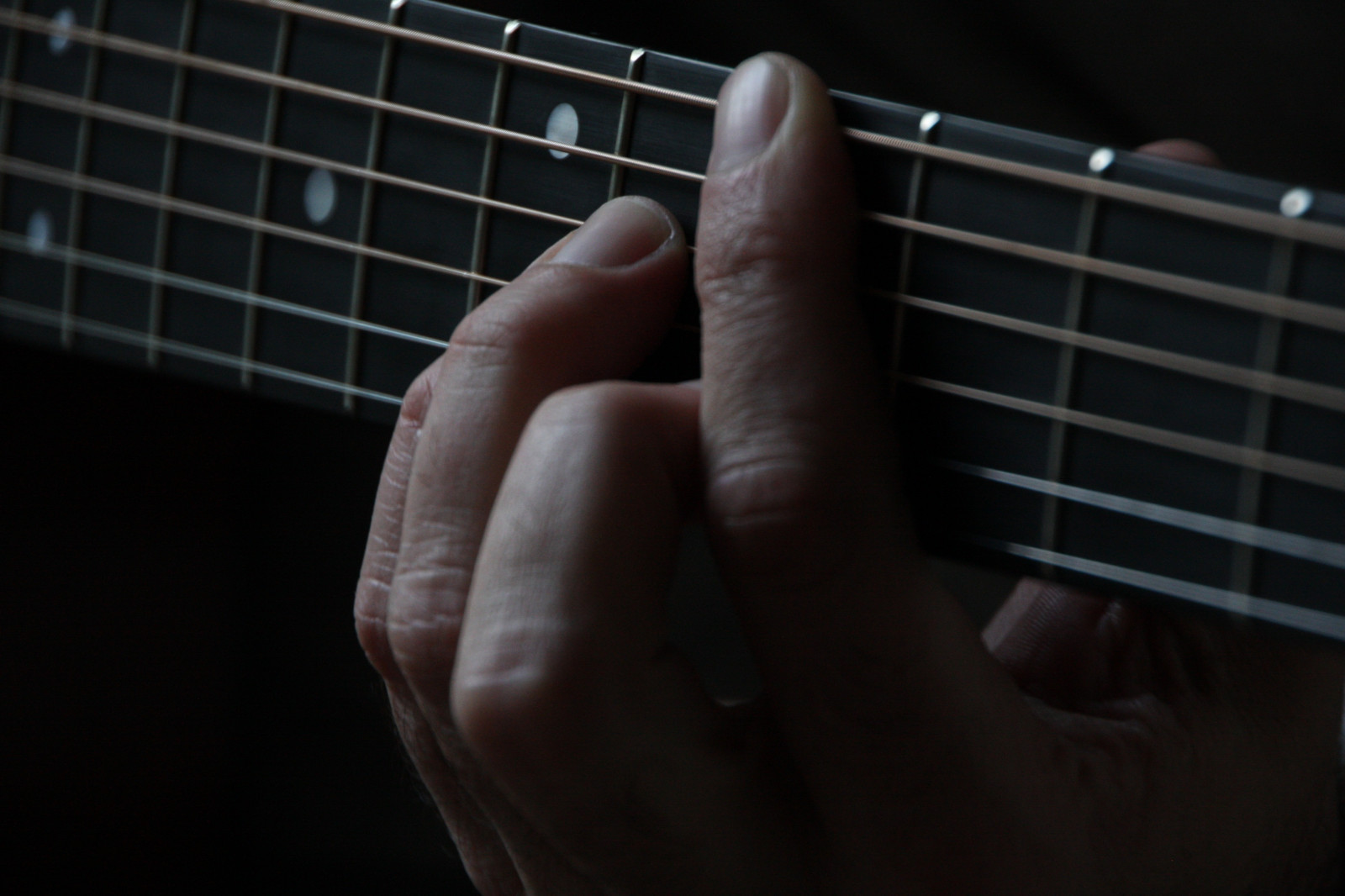 Wallpaper : musical instrument, fingers, strings, hand, finger, close ...