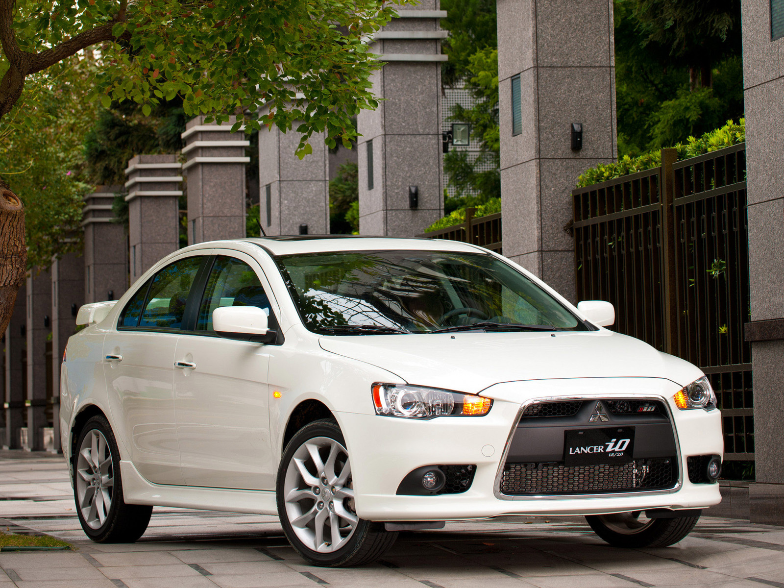 bil, køretøj, sportsvogn, Mitsubishi, Mitsubishi Lancer, Mitsubishi Lancer Evolution, Sedan, netcarshow, netcar, bil billeder, bil foto, 2014, hjul, Lancer iO, jord køretøj, bildesign, automotive exterior, bil make, fuld størrelse bil