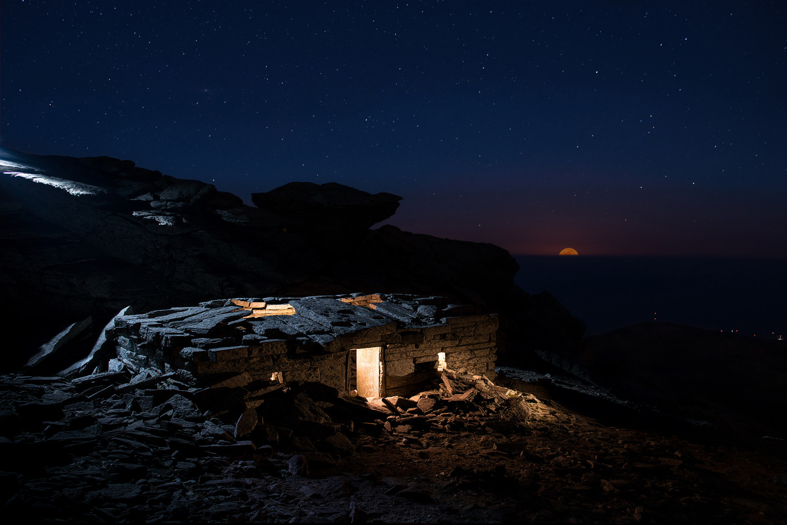 chrám, krajina, moře, noc, architektura, starověký, Skála, budova, nebe, hvězdy, Měsíc, večer, řecký, měsíční svit, horizont, atmosféra, Řecko, letní, Blikat, půlnoc, unikátní, struktura, horní, pohled, památník, světlo, hora, skalnatý, osvětlení, hvězda, střecha, úplněk, tma, infinitexposure, prohlížení památek, speedlight, vesmír, astronomický objekt, geologický fenomén, artificiallight, jev, oddělení, StarryNight, Evia, vrchol hory, inovační, archeologický, Dragonhouse, Cavodoro, Archeologický průzkum