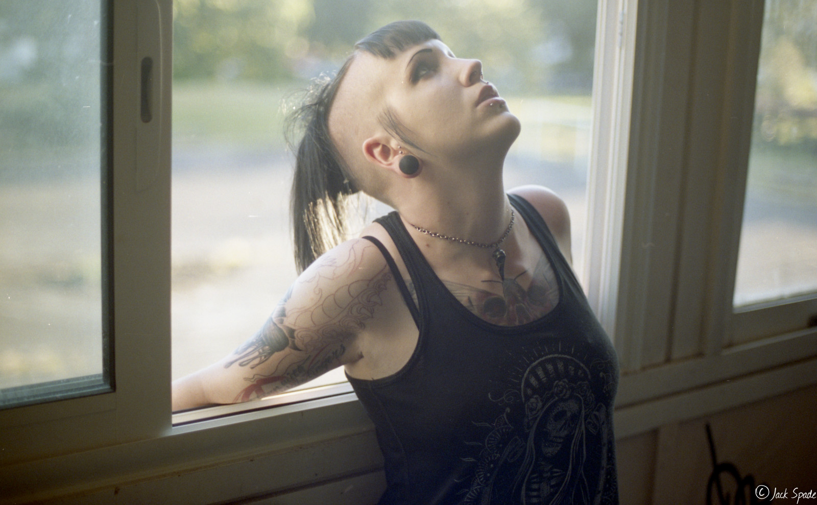 hår, fotografi, menneskehår farve, pige, skønhed, skulder, fotografering, blond, arm, sort hår, hals, organ, sjovt, muskel, langt hår, Photo shoot, smil, brunt hår, portræt, portrætfotografering