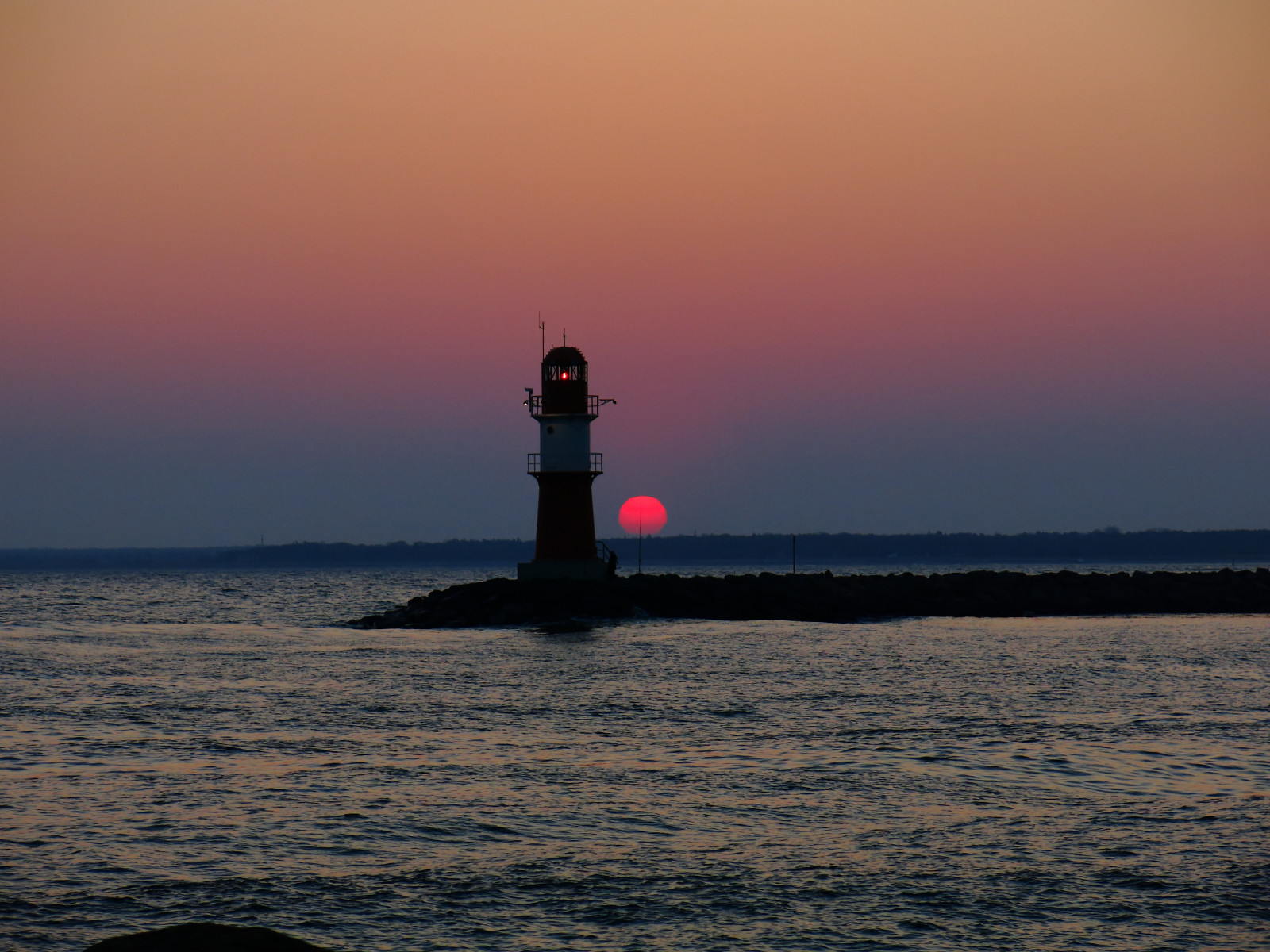 západ slunce, moře, voda, pobřeží, nebe, svítání, uklidnit, večer, ráno, Německo, věž, pobřeží, maják, slunce, horizont, soumrak, Maják, svítání, oceán, vlna, nebe, Rostock, Meklenbursko-Přední Pomořansko, warnem NDE, Sonnenaufgang, Ostsee, wasser, Leuchtturm, syn, Baltské moře, canonpowershotg15