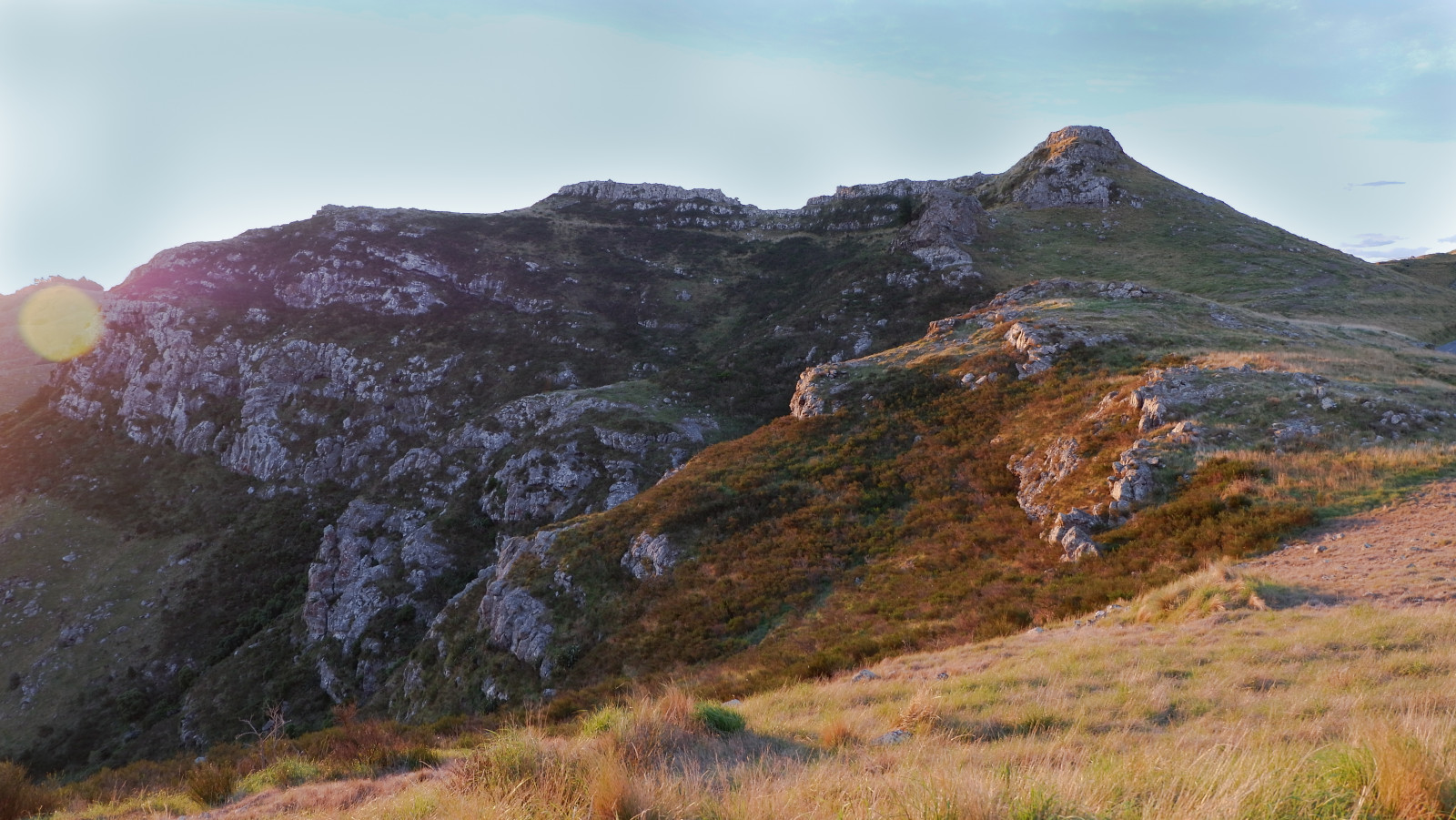 Tussock Rocks Wallpaper : New Zealand, nature, sunset, rocks, mountains, Golden Hour ...