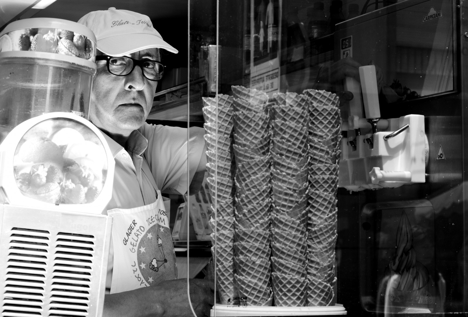 Wallpaper street, portrait, France, ice, 50mm, Nikon, candid, Cream