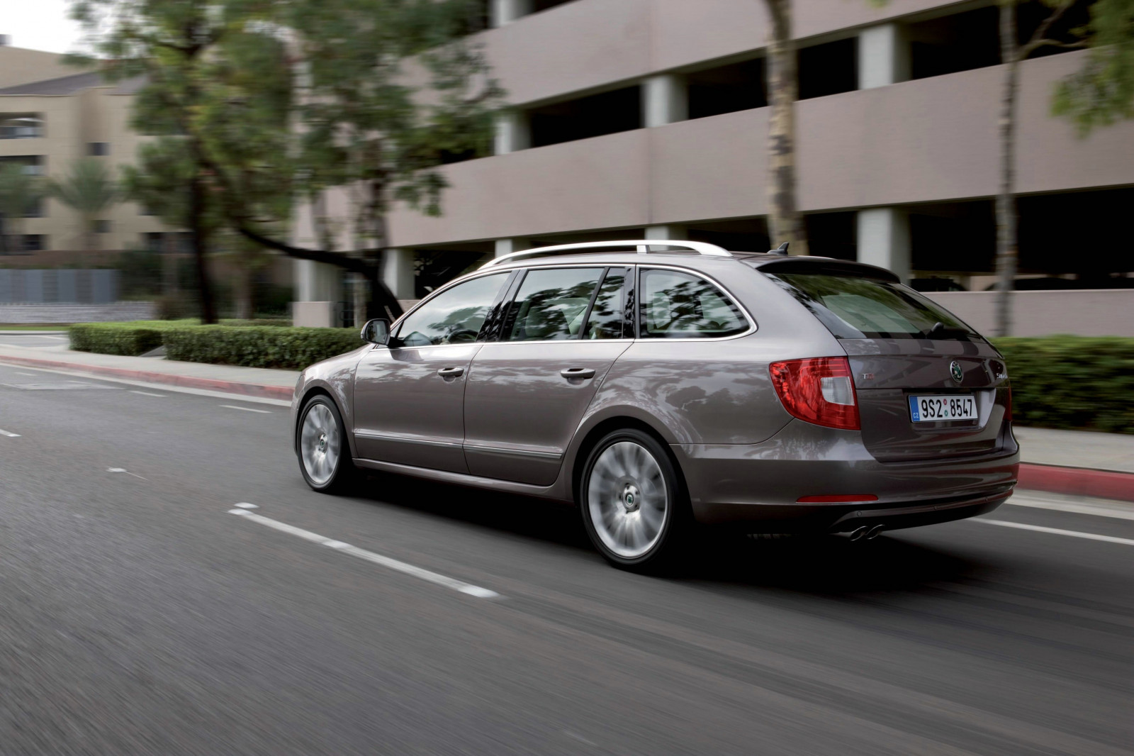 bil, køretøj, Audi, Sedan, Skoda, 2012, netcarshow, netcar, bil billeder, bil foto, hjul, Superb vogn, jord køretøj, automotive exterior, bil make, luksus køretøj, familie bil, kompakt bil, udøvende bil, midten størrelse bil, audi allroad