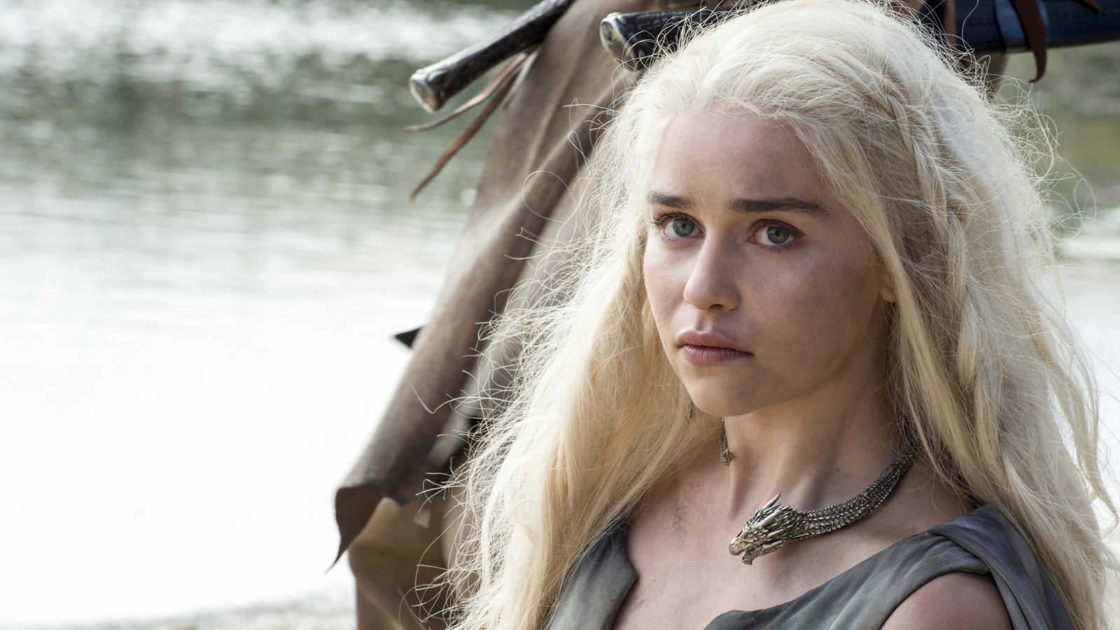 mennesker, kvinner, modell, portrett, langt hår, kjendis, skuespillerinne, mote, hår, Game of Thrones, Emilia Clarke, Person, hud, klær, hode, supermodell, pike, skjønnhet, øye, kvinne, dame, blonde, frisyre, portrettfotografering, fotografering, brunt hår