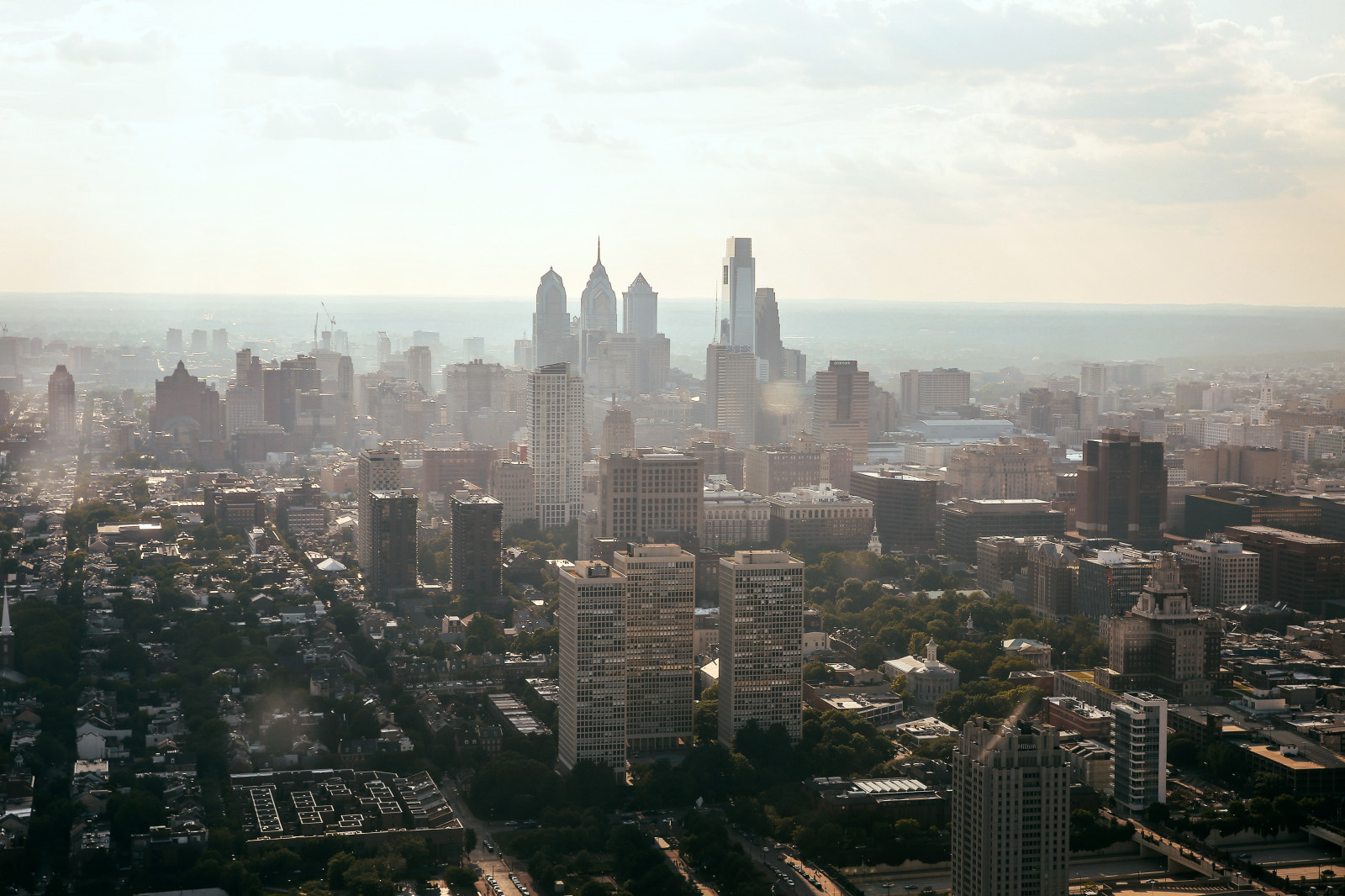 hovedstadsområde, by, skyline, bybilledet, byområde, skyskraber, metropol, himmel, milepæl, fugleperspektiv, dagtimerne, luftfotografering, dis, tårn, højhus, downtown, morgen, horisont, Sky, bygning, atmosfære, forstad, skumring, meteorologisk fænomen, aften, daggry
